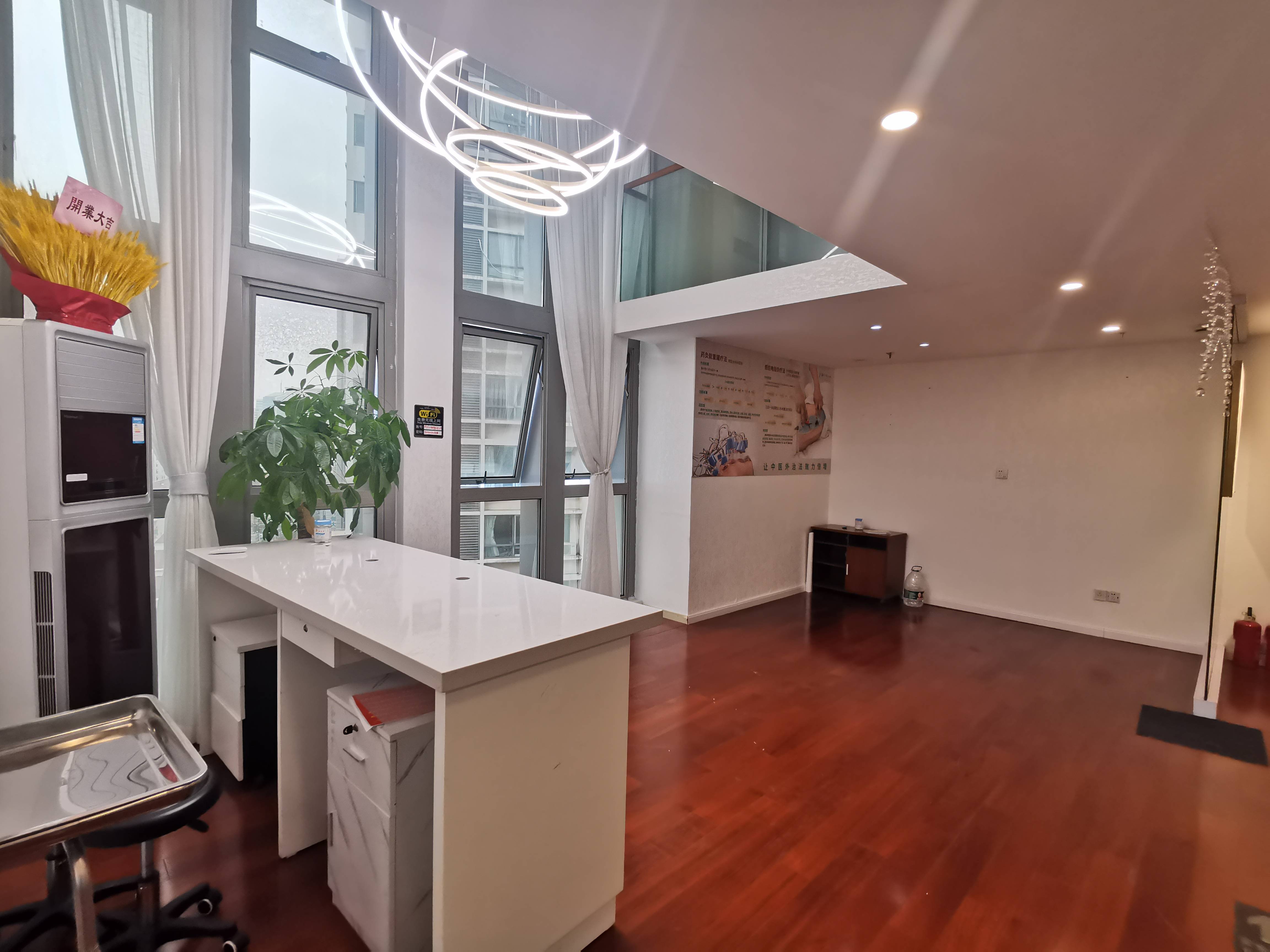 曹杨尚诚国际92平米写字楼出租