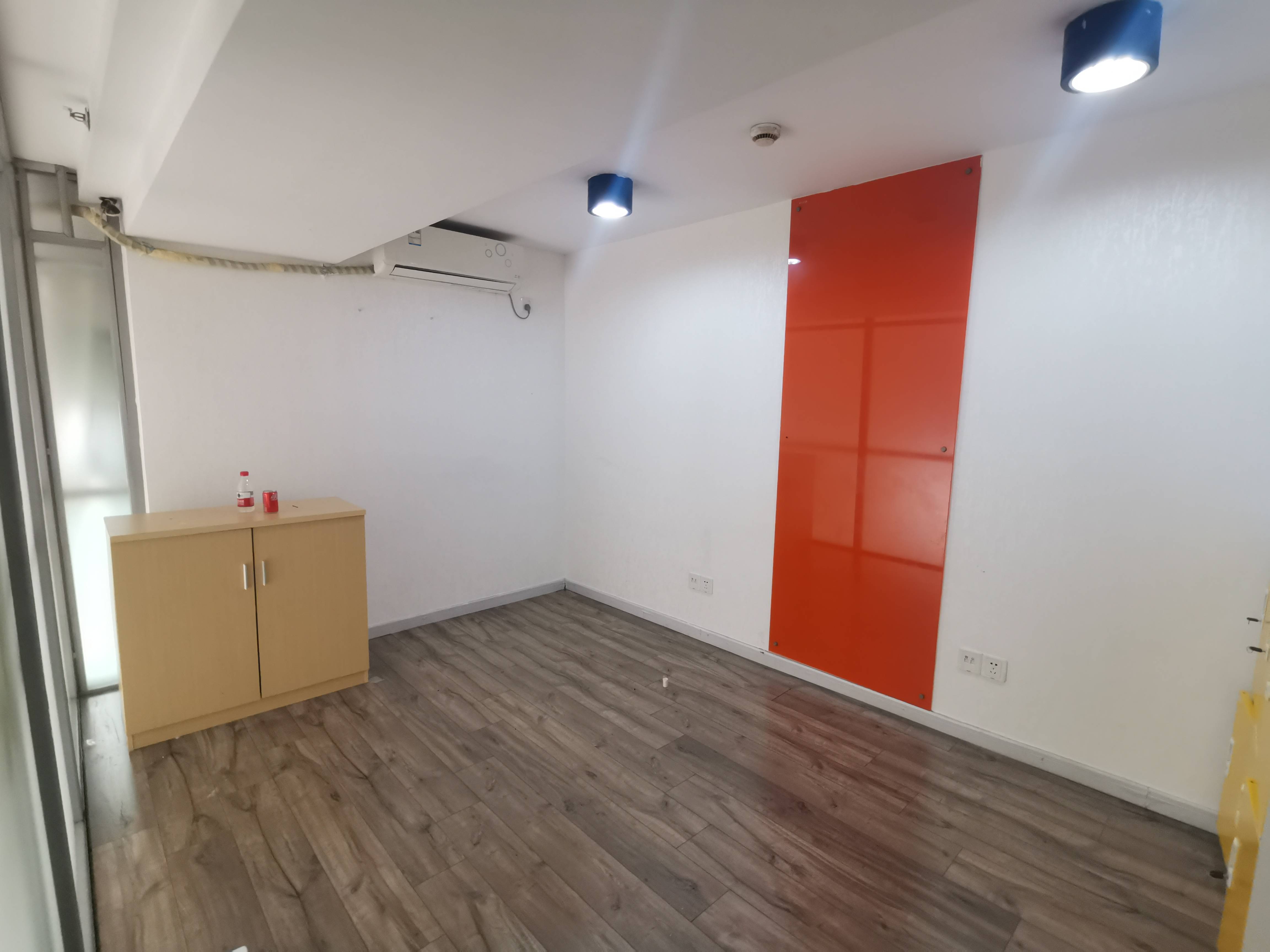 曹杨尚诚国际92平米写字楼出租