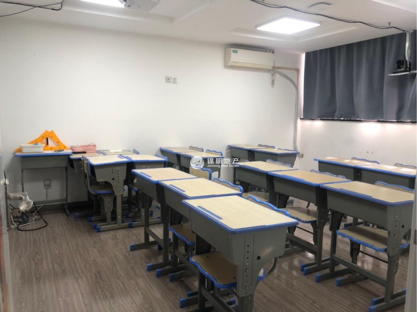 打浦桥宝鼎大厦75平米写字楼出租