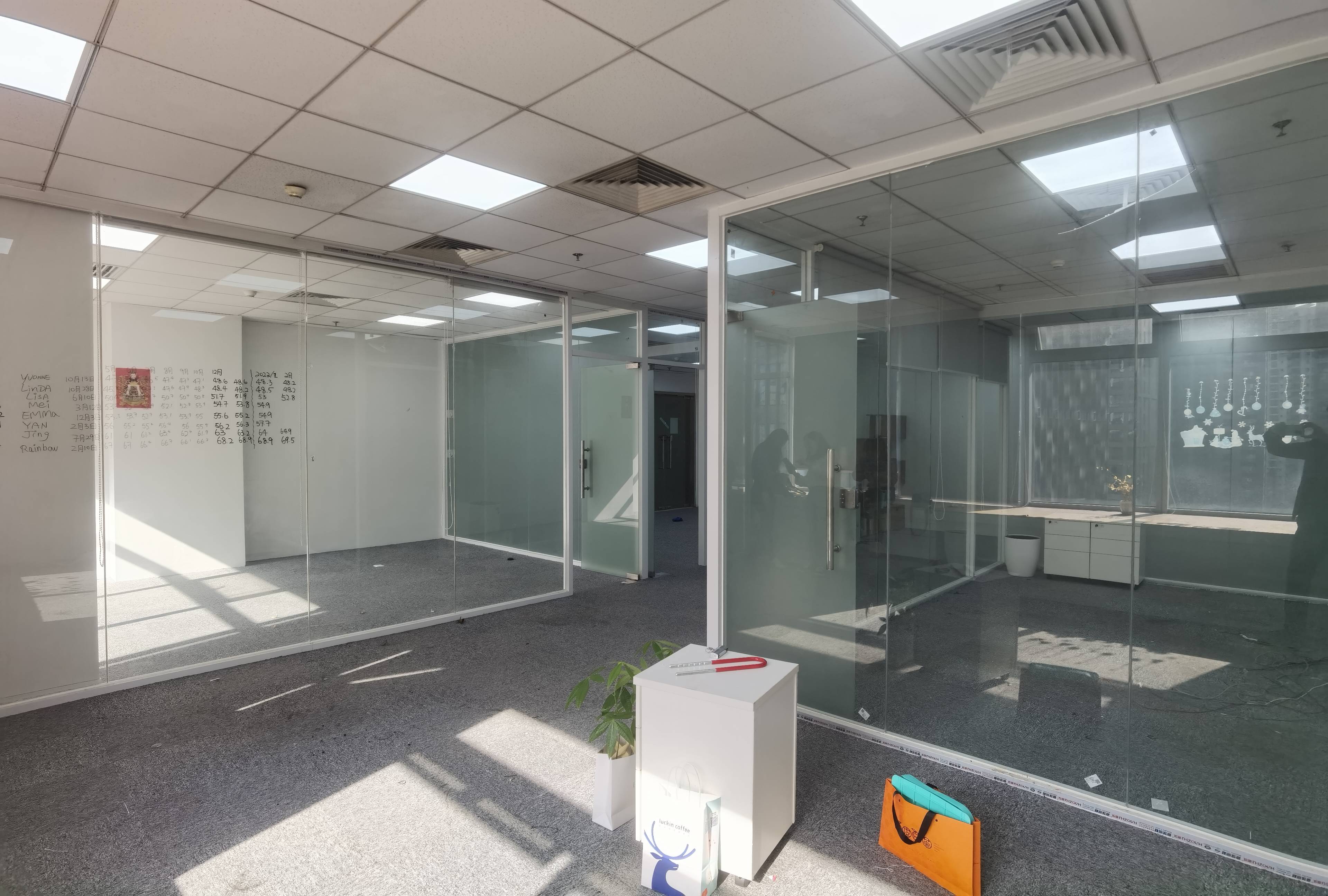 不夜城企业广场142平米写字楼出租