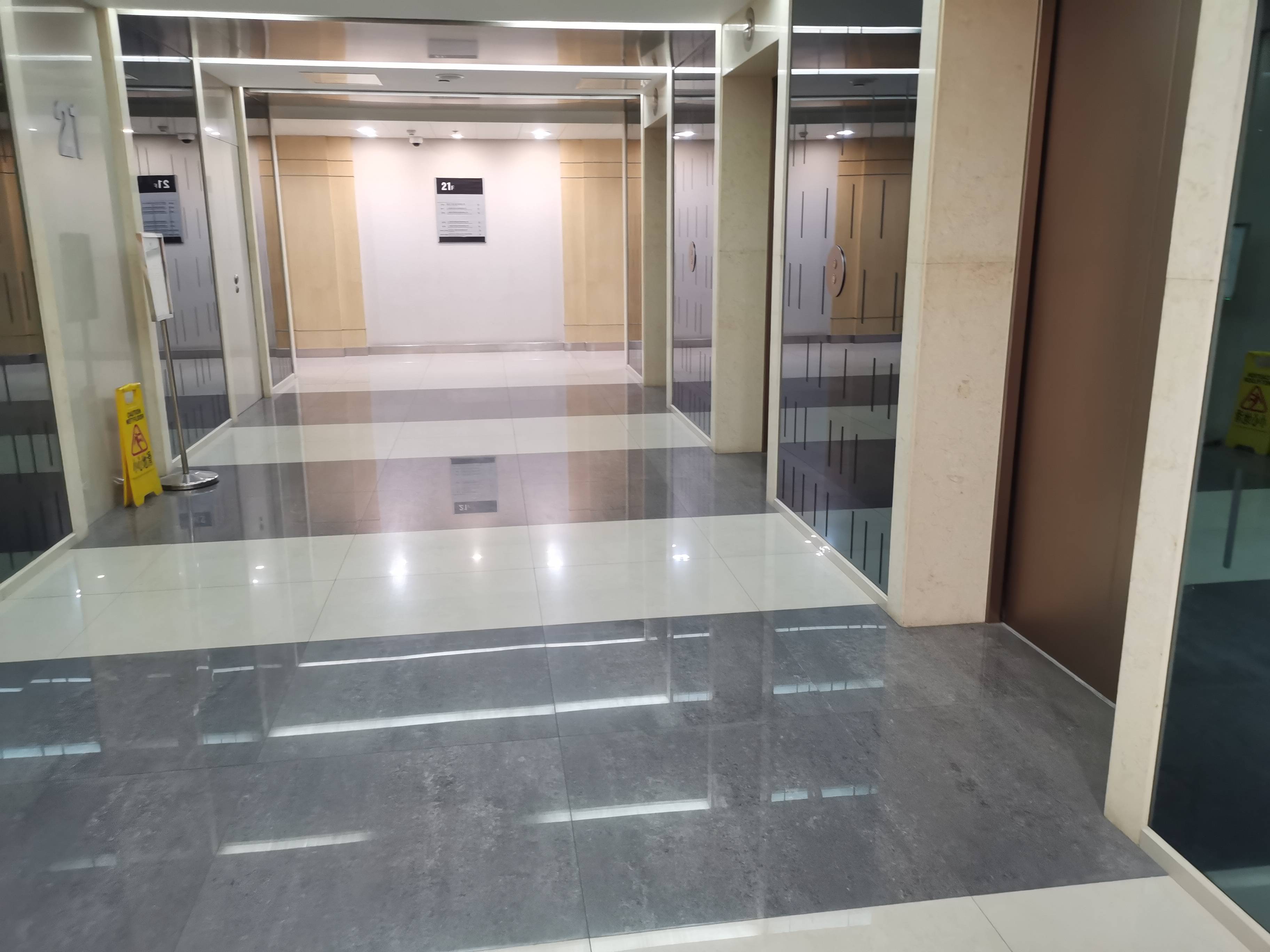 不夜城企业广场142平米写字楼出租