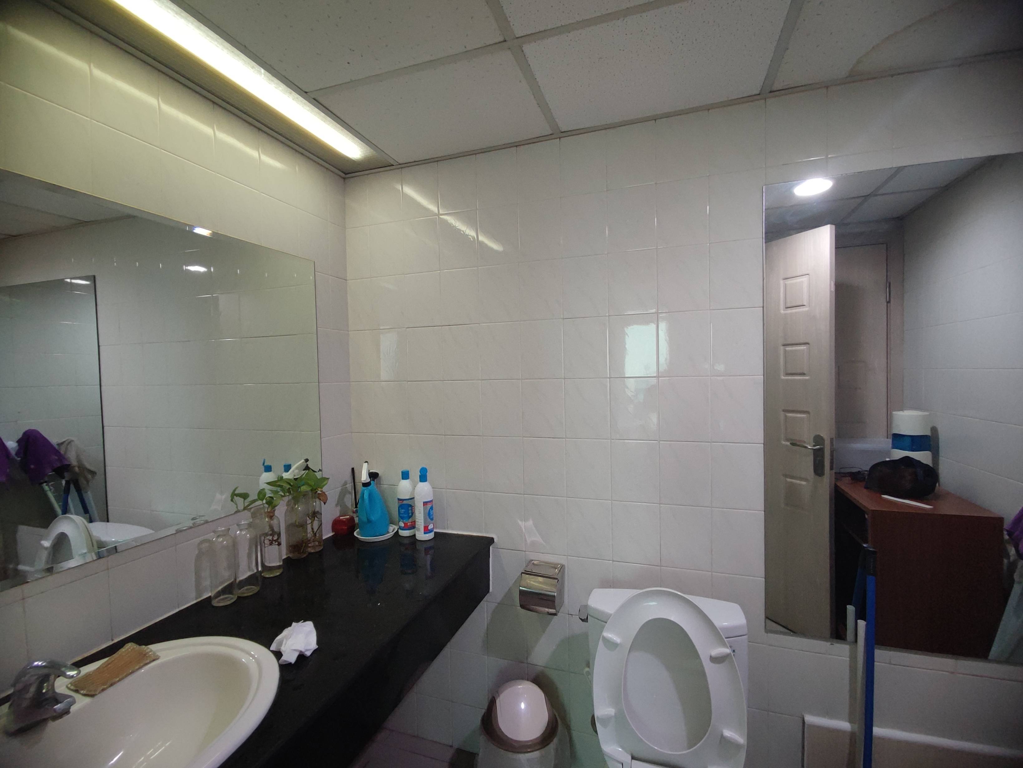 静安寺环球世界大厦60平米写字楼出租