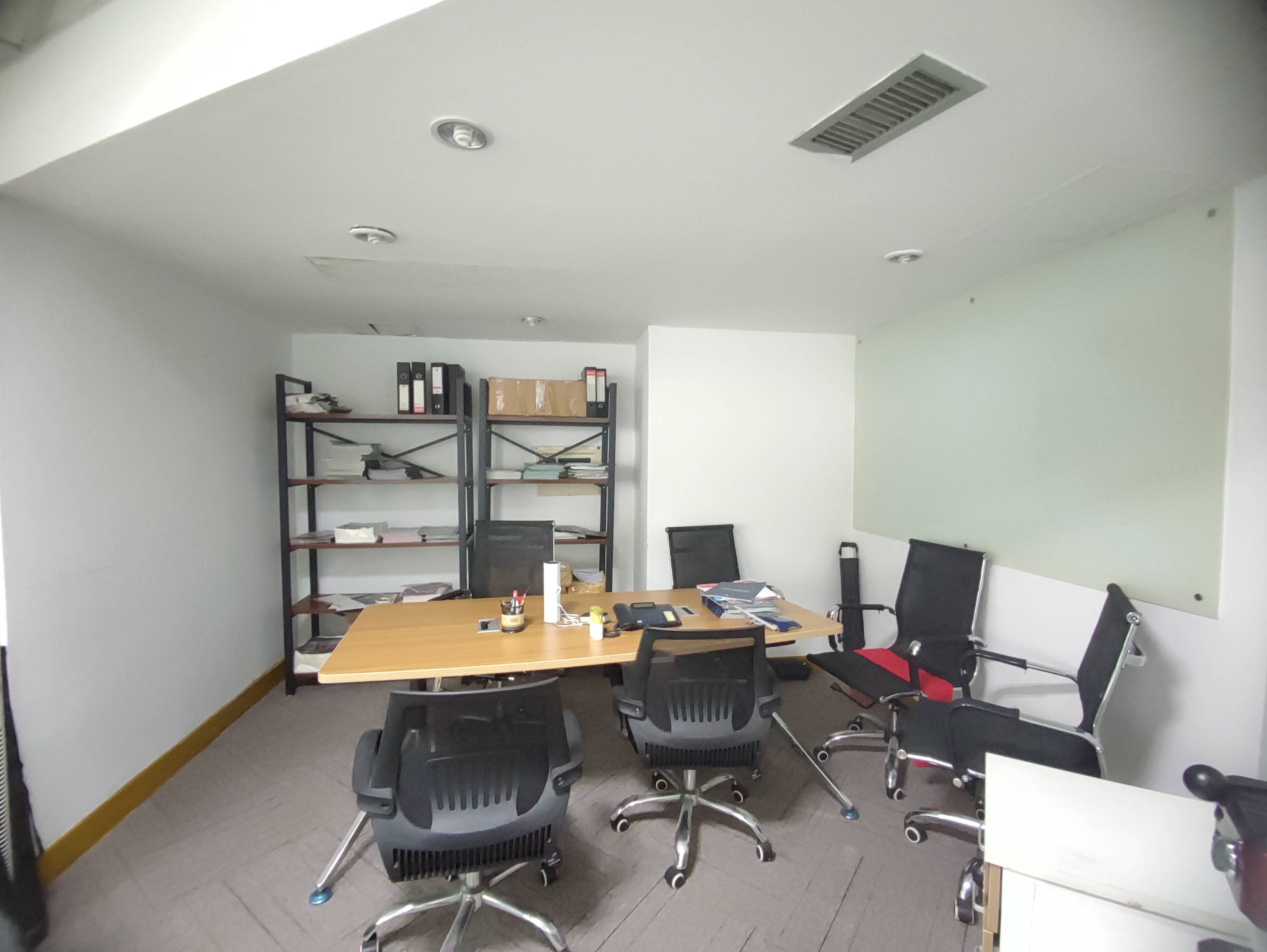 静安寺环球世界大厦60平米写字楼出租