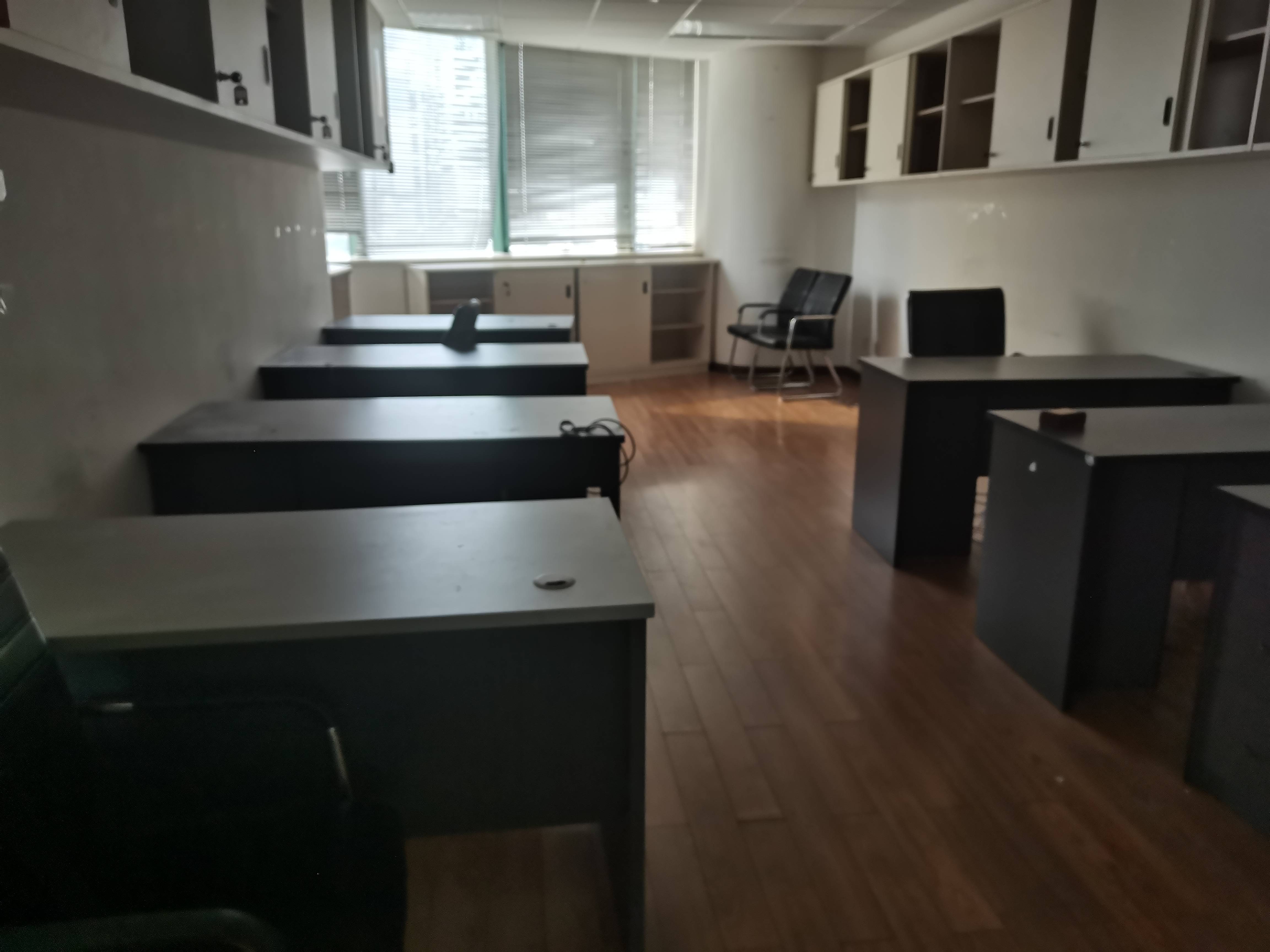 淮海中路恒积大厦219平米写字楼出租