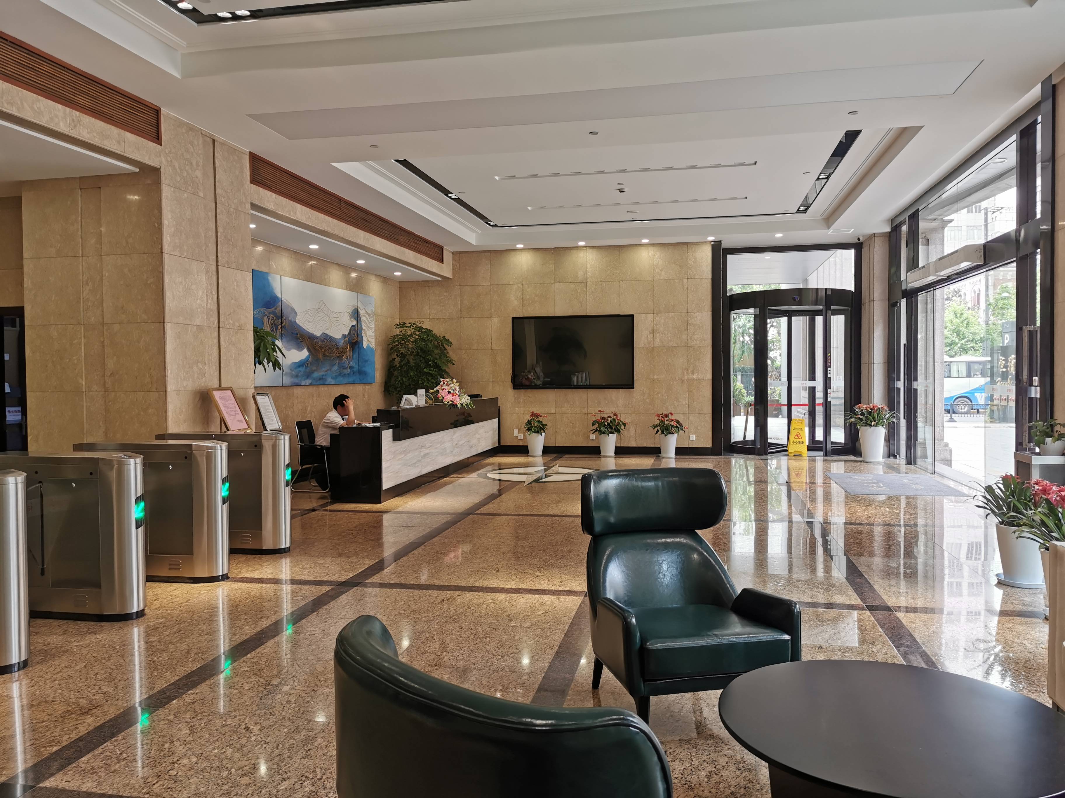 淮海中路恒积大厦219平米写字楼出租