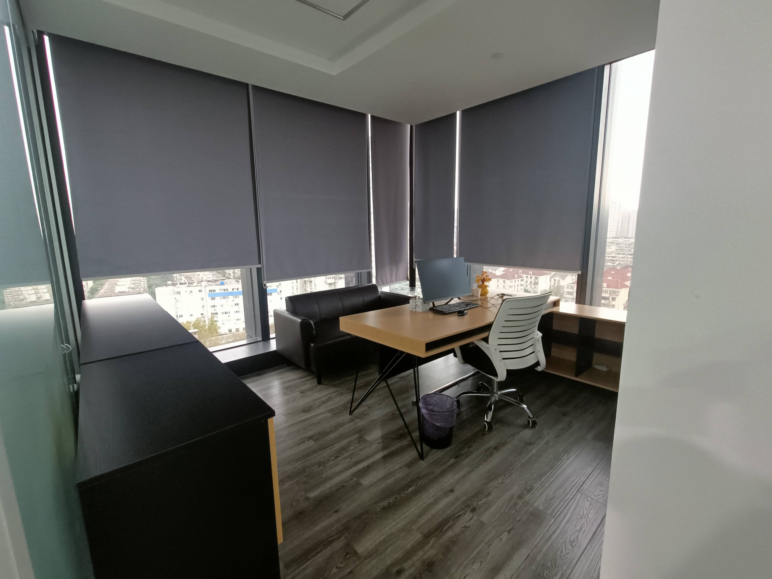 龙华上海绿地中心一期270平米写字楼出租