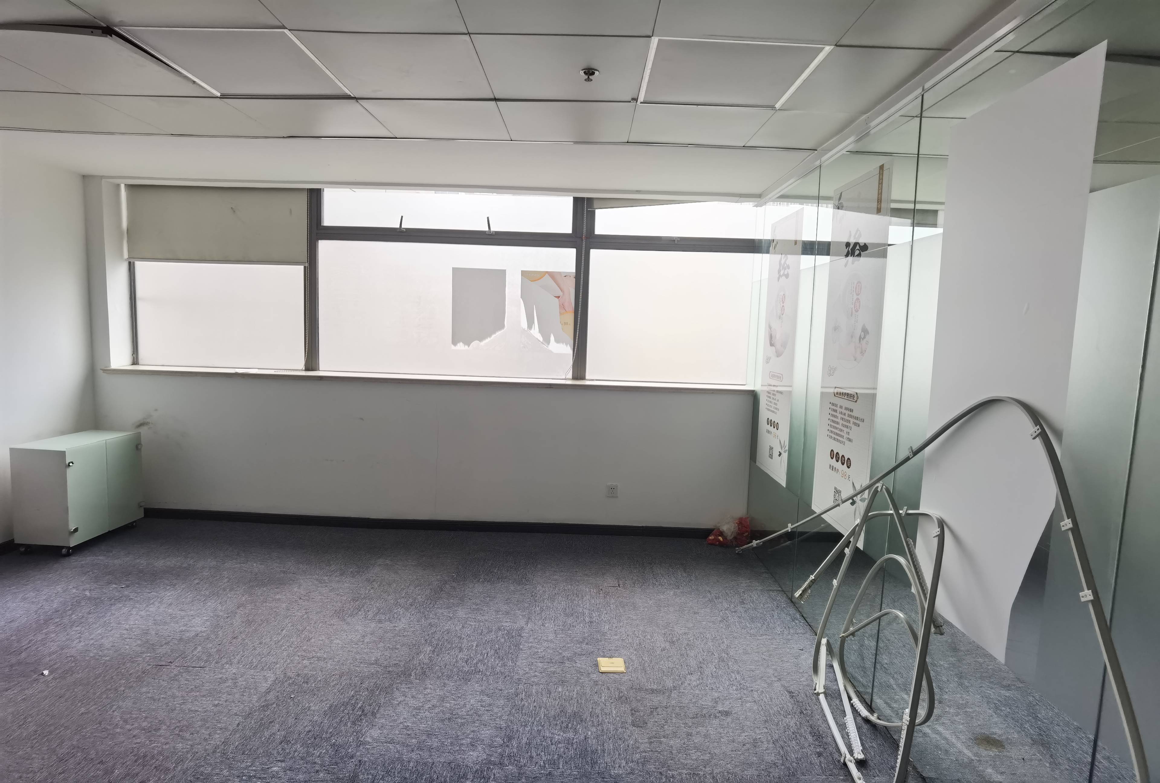 不夜城上海现代交通商务大厦91平米写字楼出租