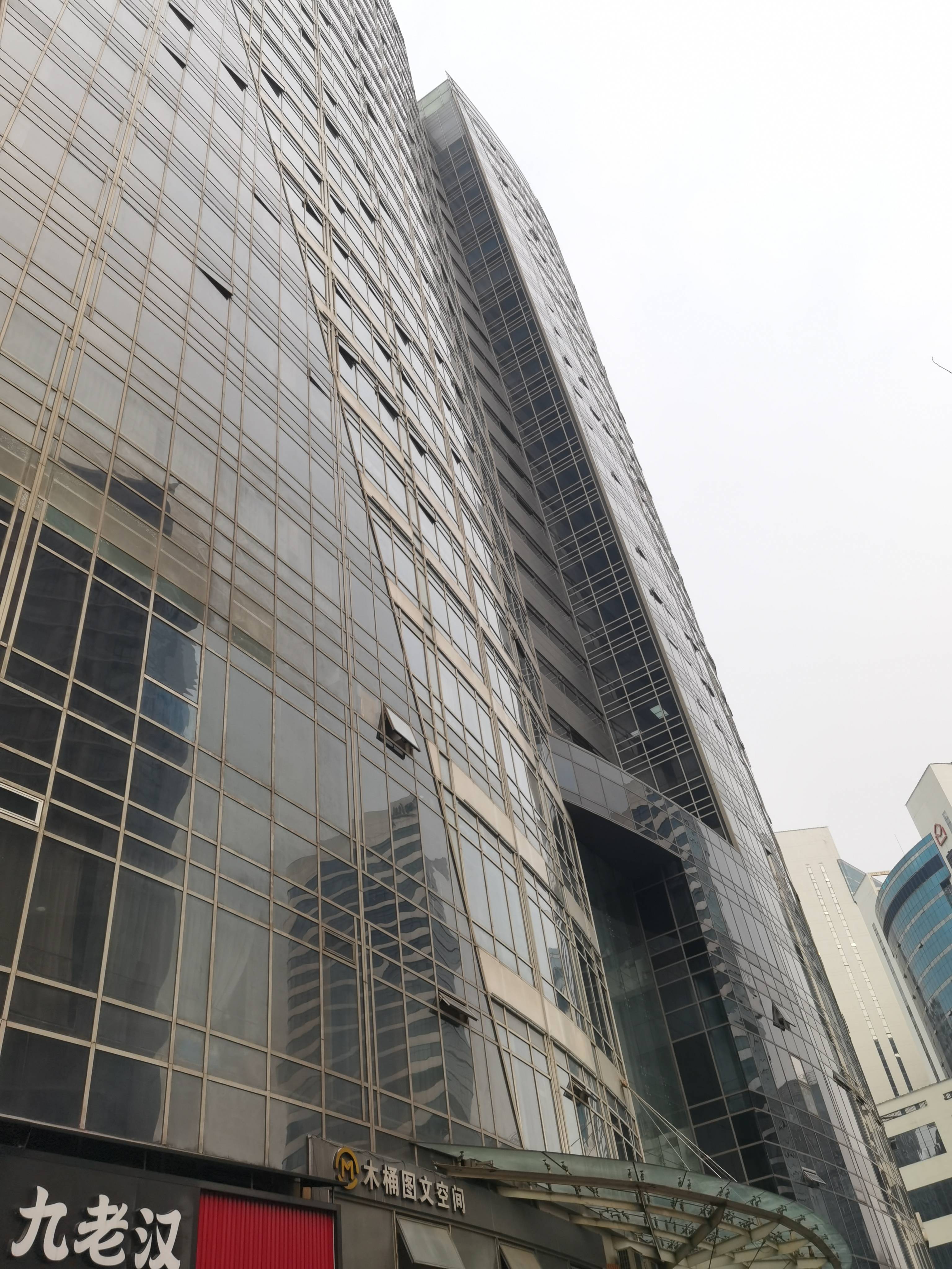 不夜城上海现代交通商务大厦91平米写字楼出租