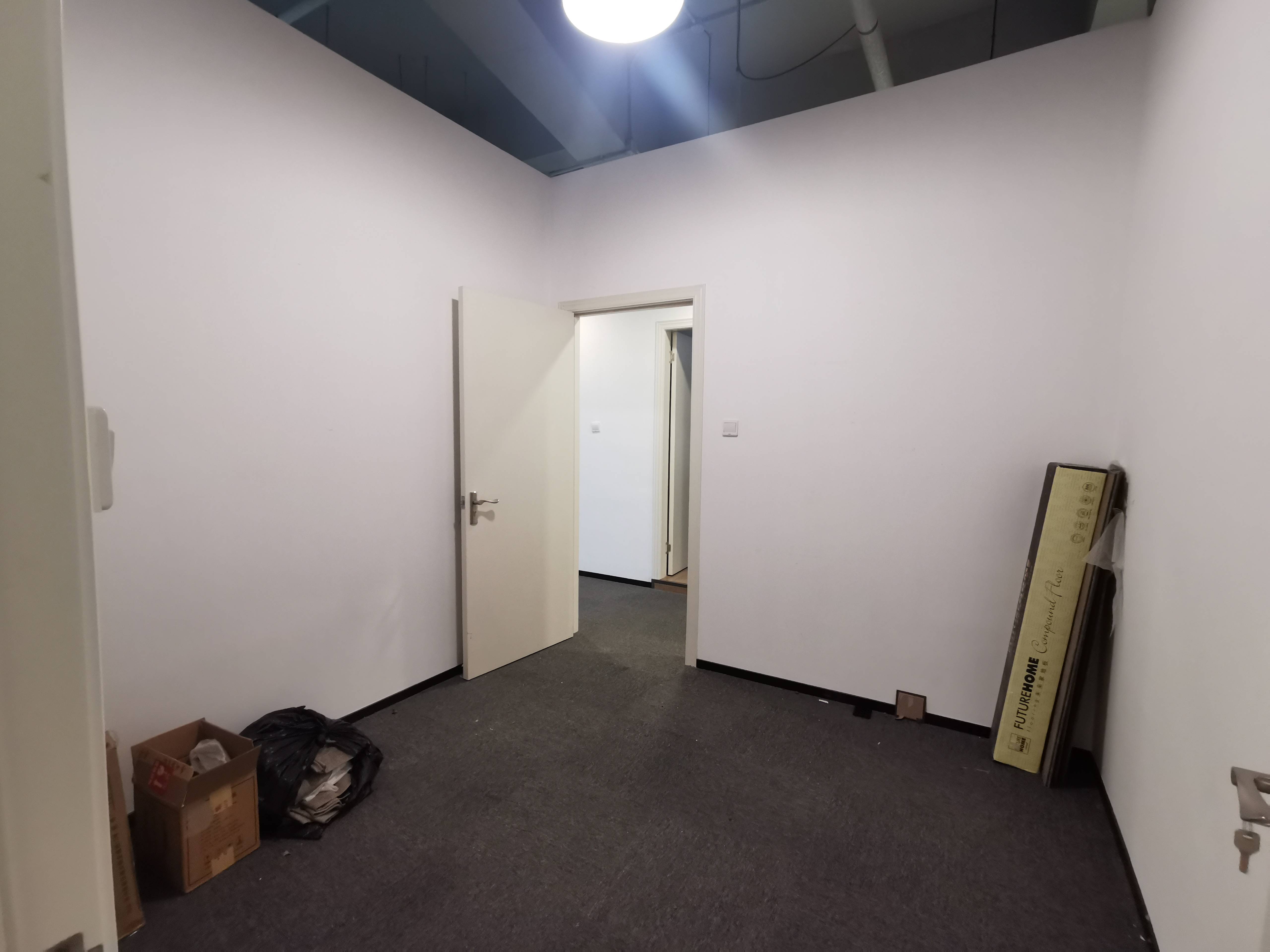 金虹桥龙湖虹桥天街672平米写字楼出租