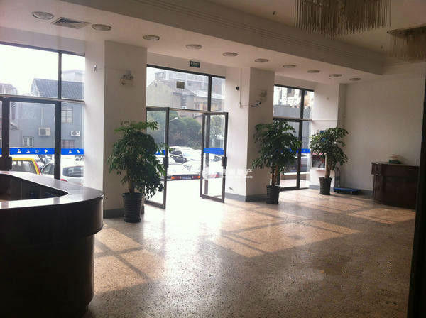 曹杨中谊大厦50平米写字楼出租