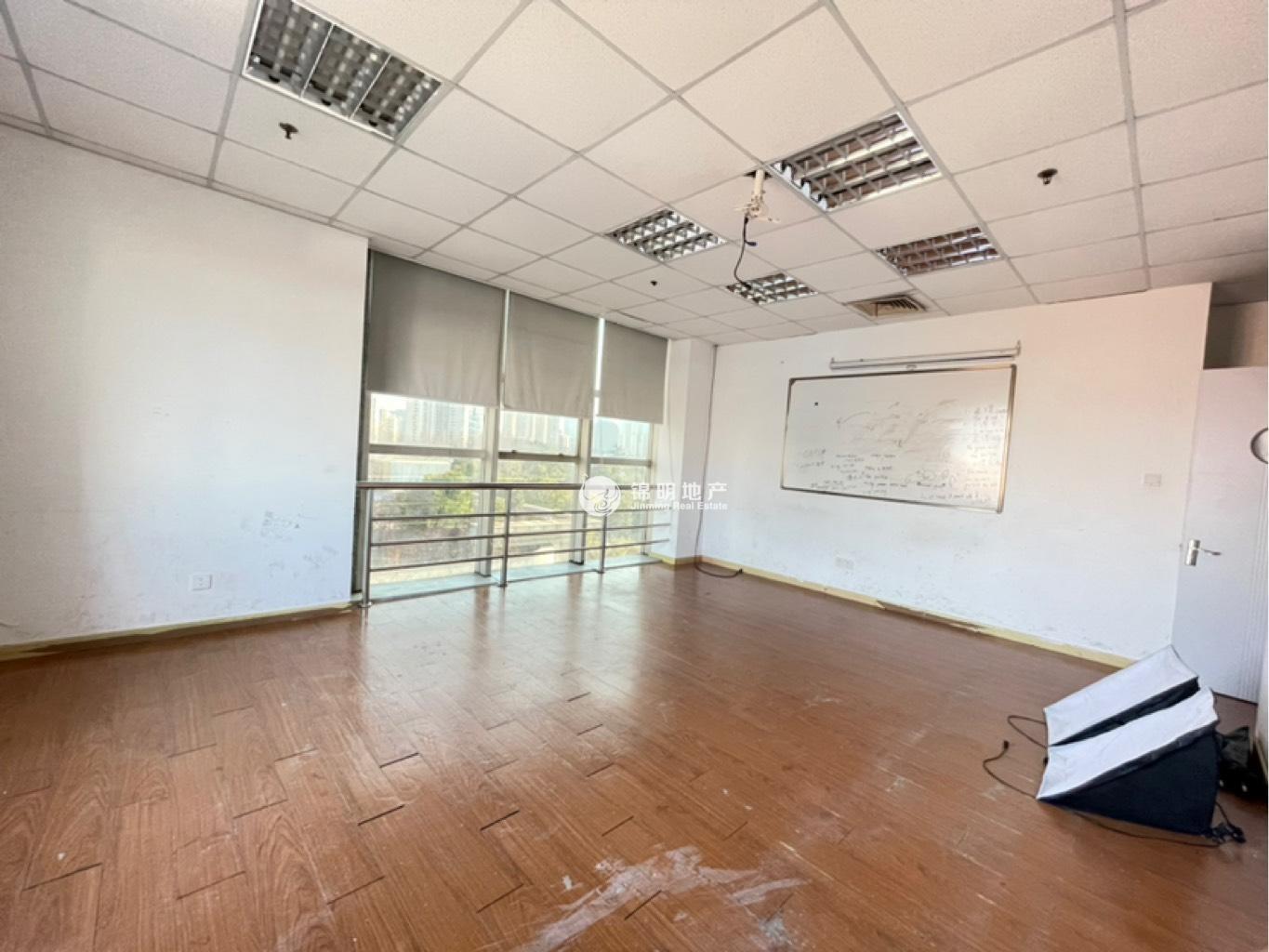 鞍山莱克大厦110平米写字楼出租