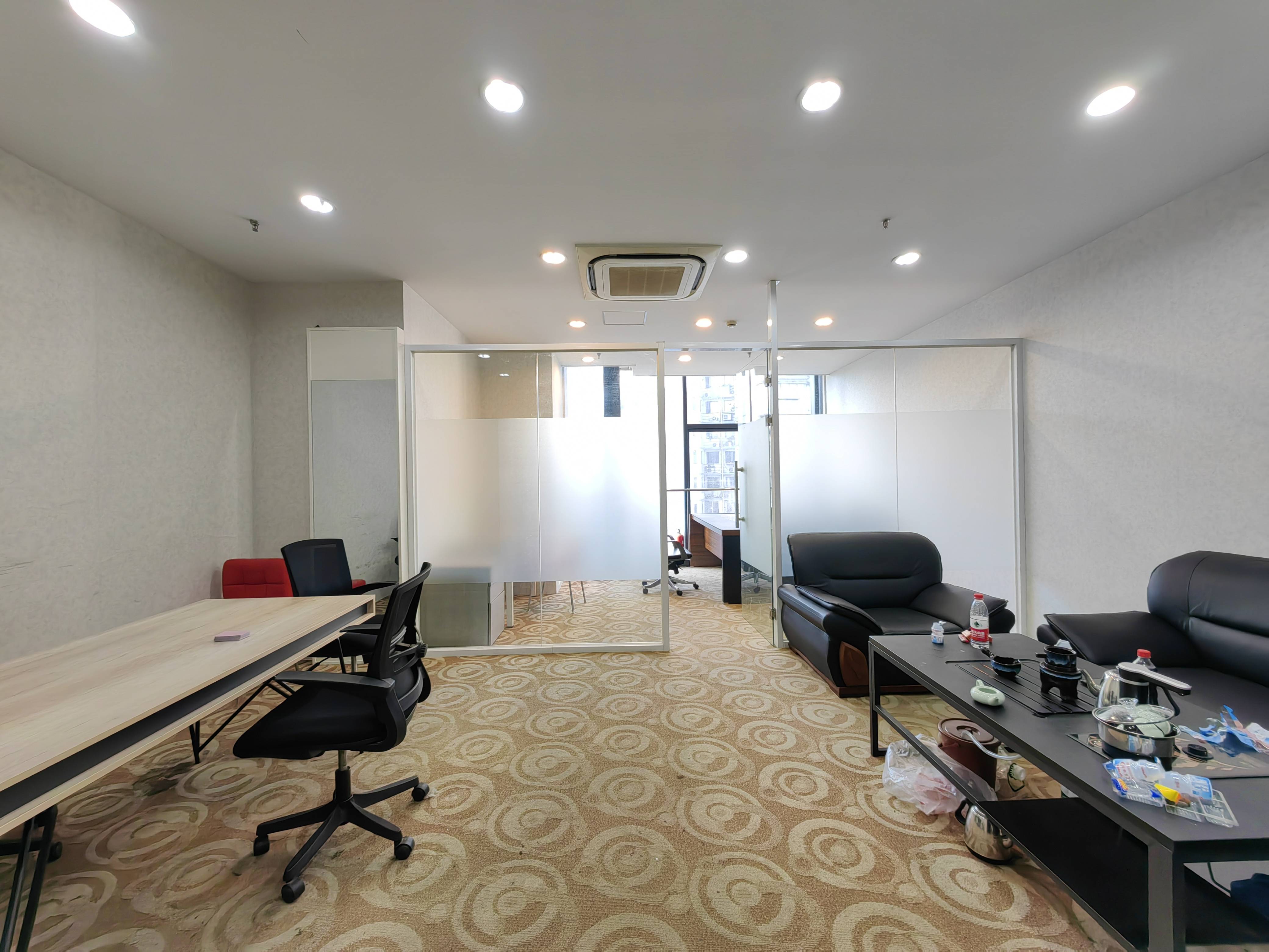 曹杨汇融大厦66平米写字楼出租