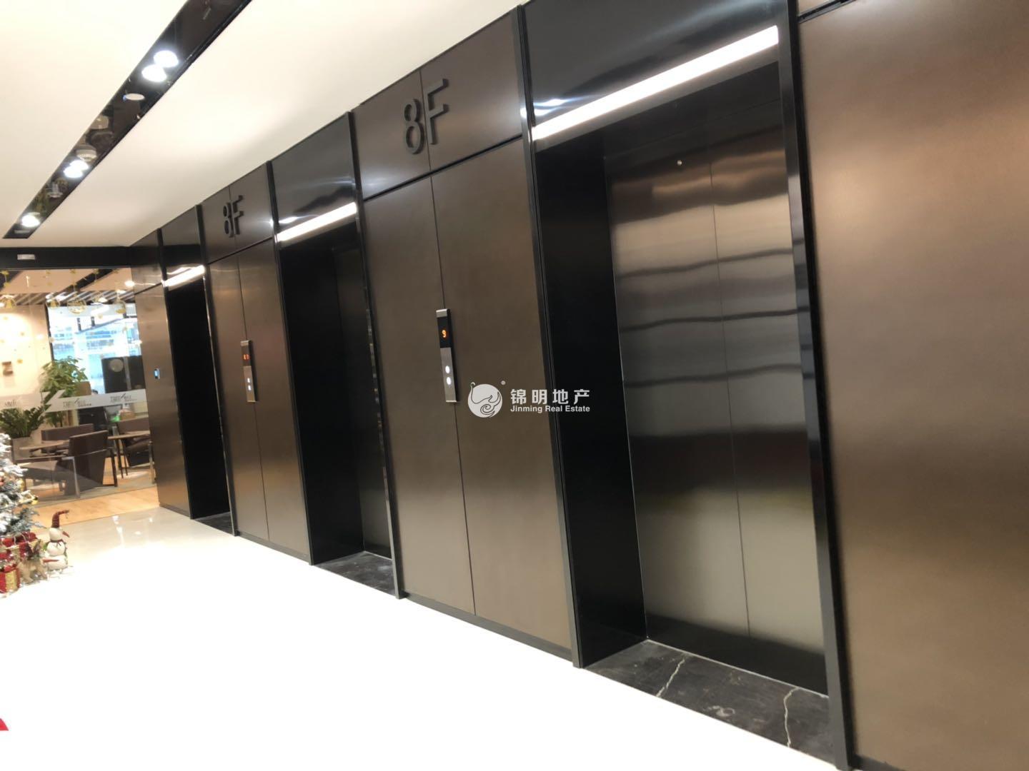 金虹桥龙湖虹桥天街241平米写字楼出租