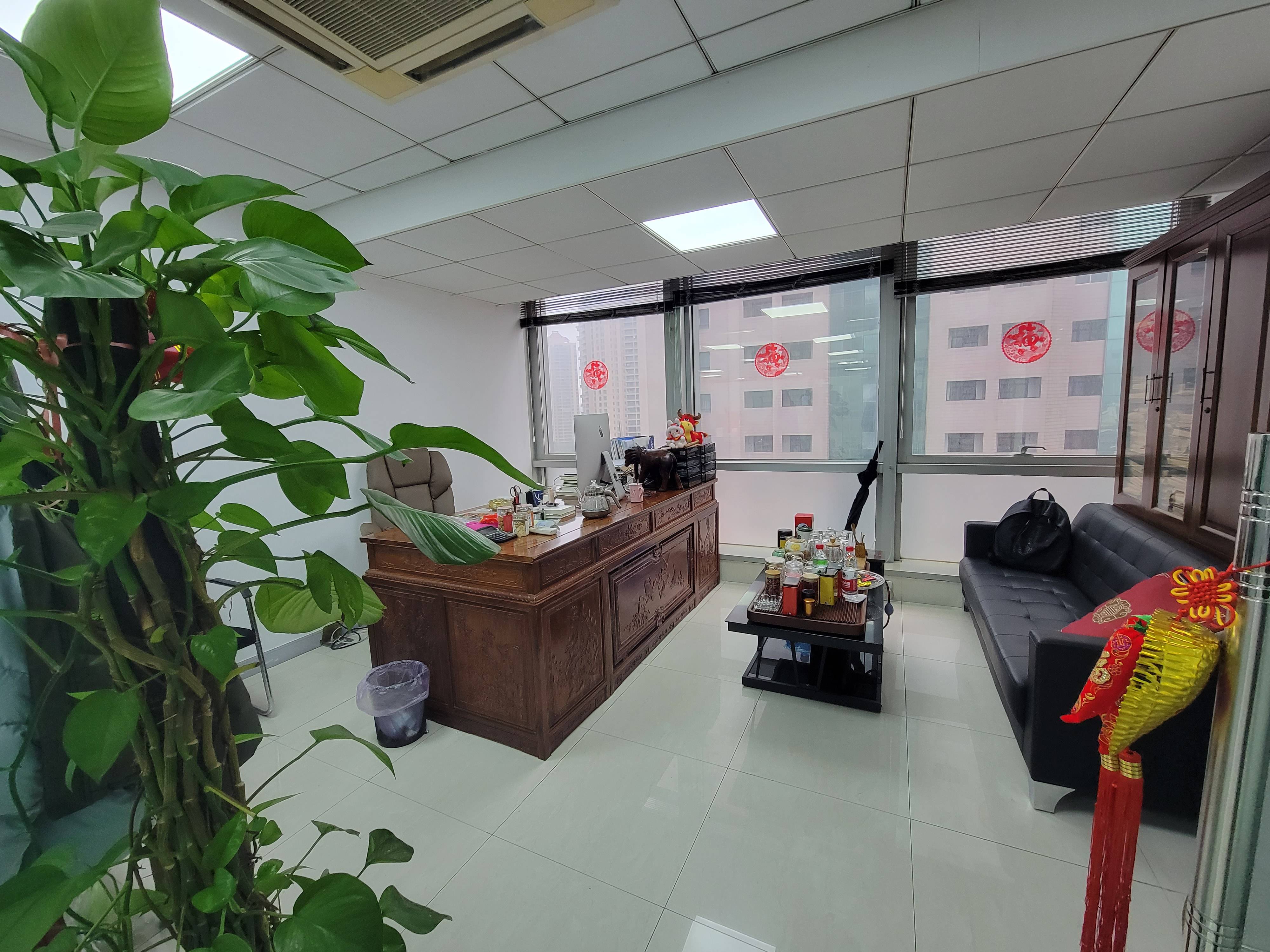 天山同达创业大厦200平米写字楼出租