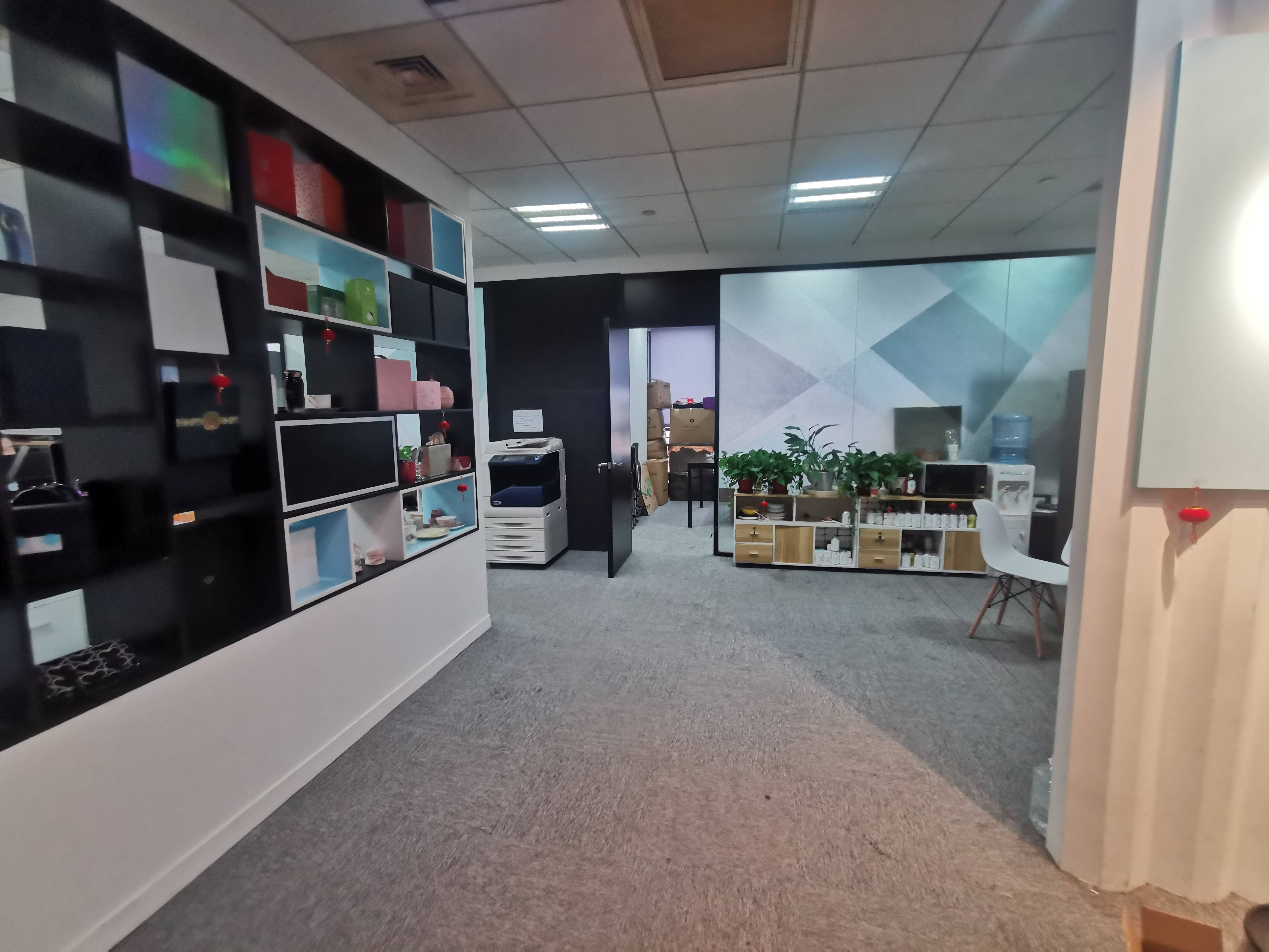 曹杨绿地和创大厦203平米写字楼出租