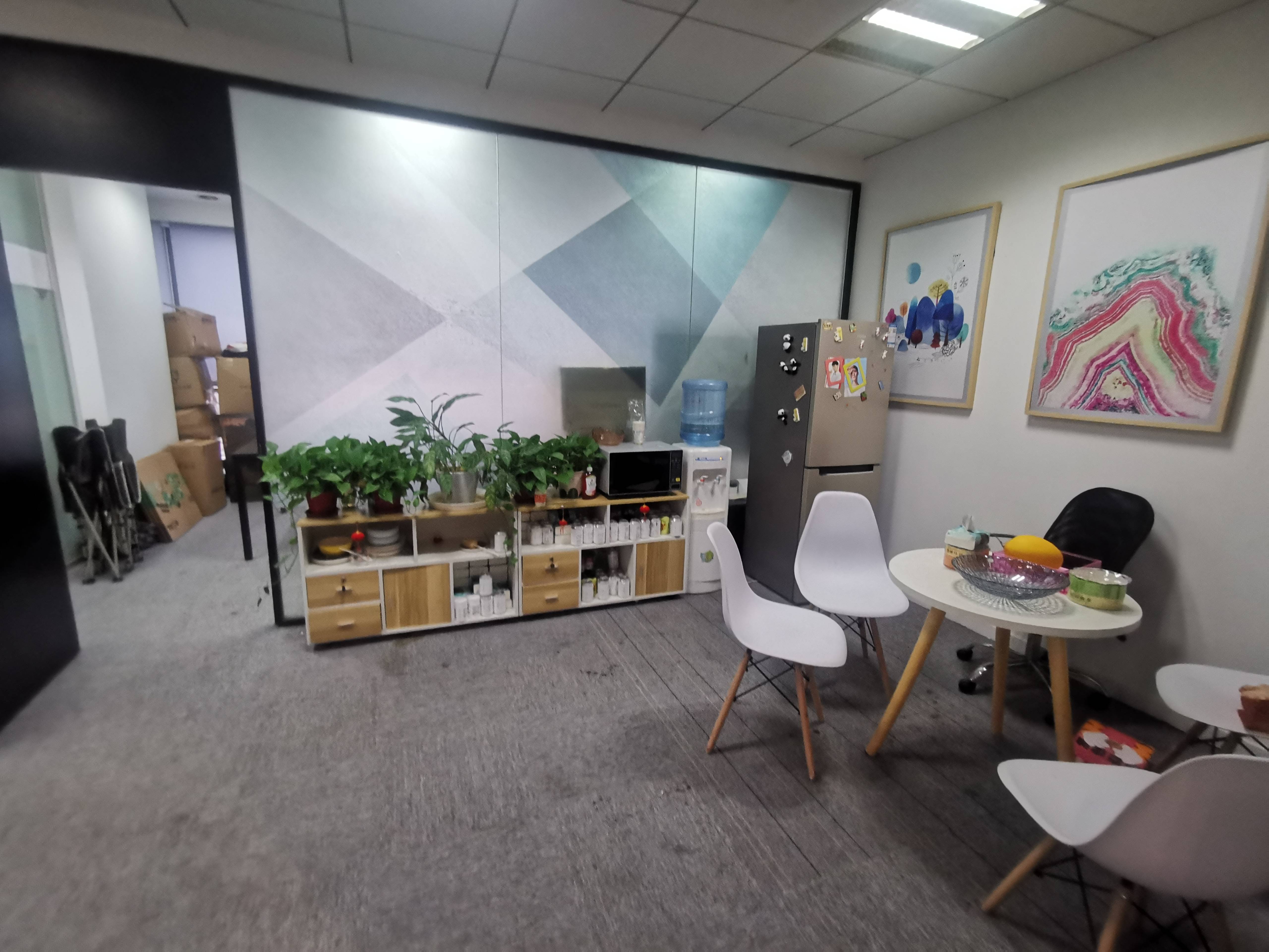 曹杨绿地和创大厦203平米写字楼出租