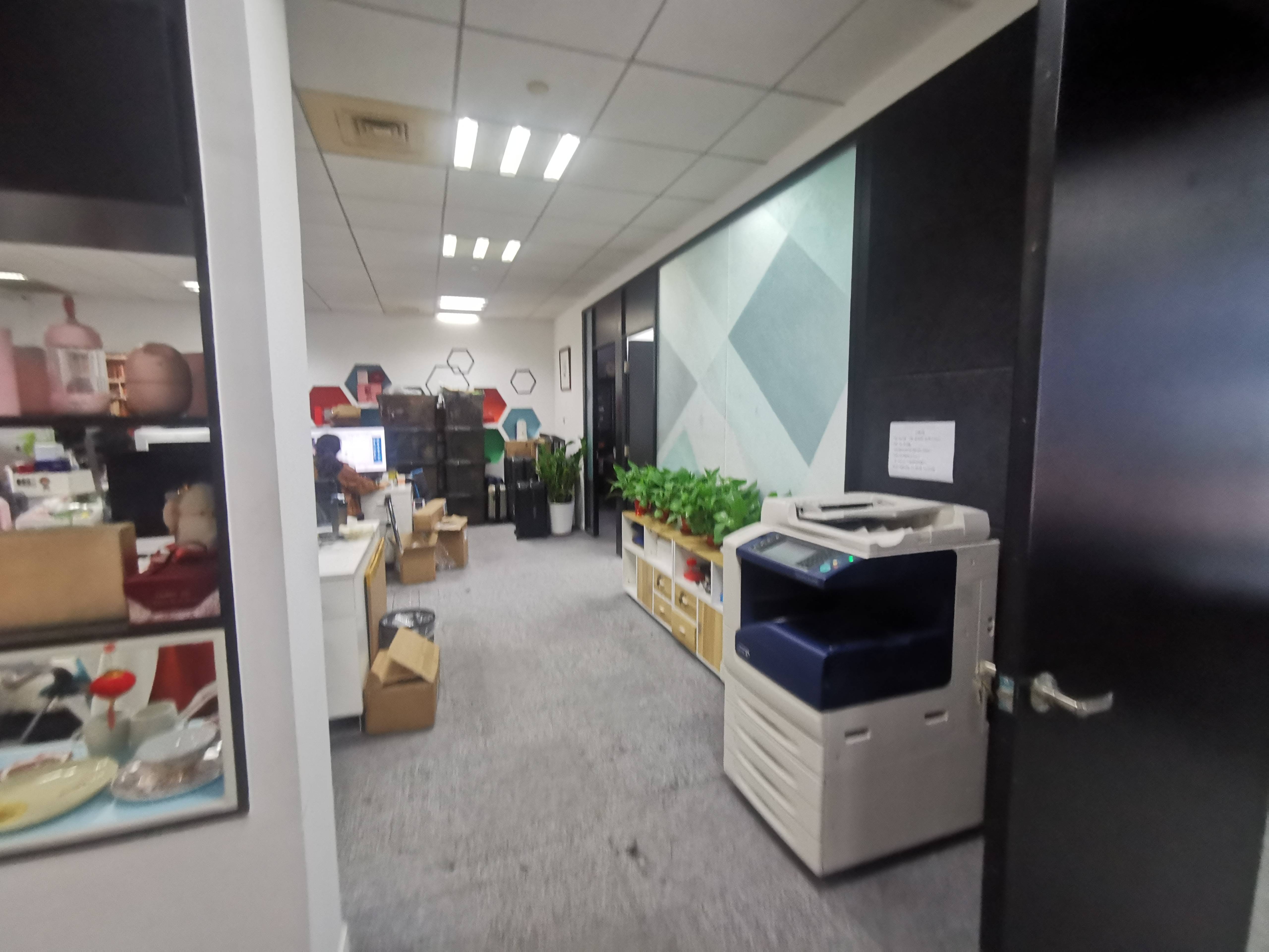 曹杨绿地和创大厦203平米写字楼出租