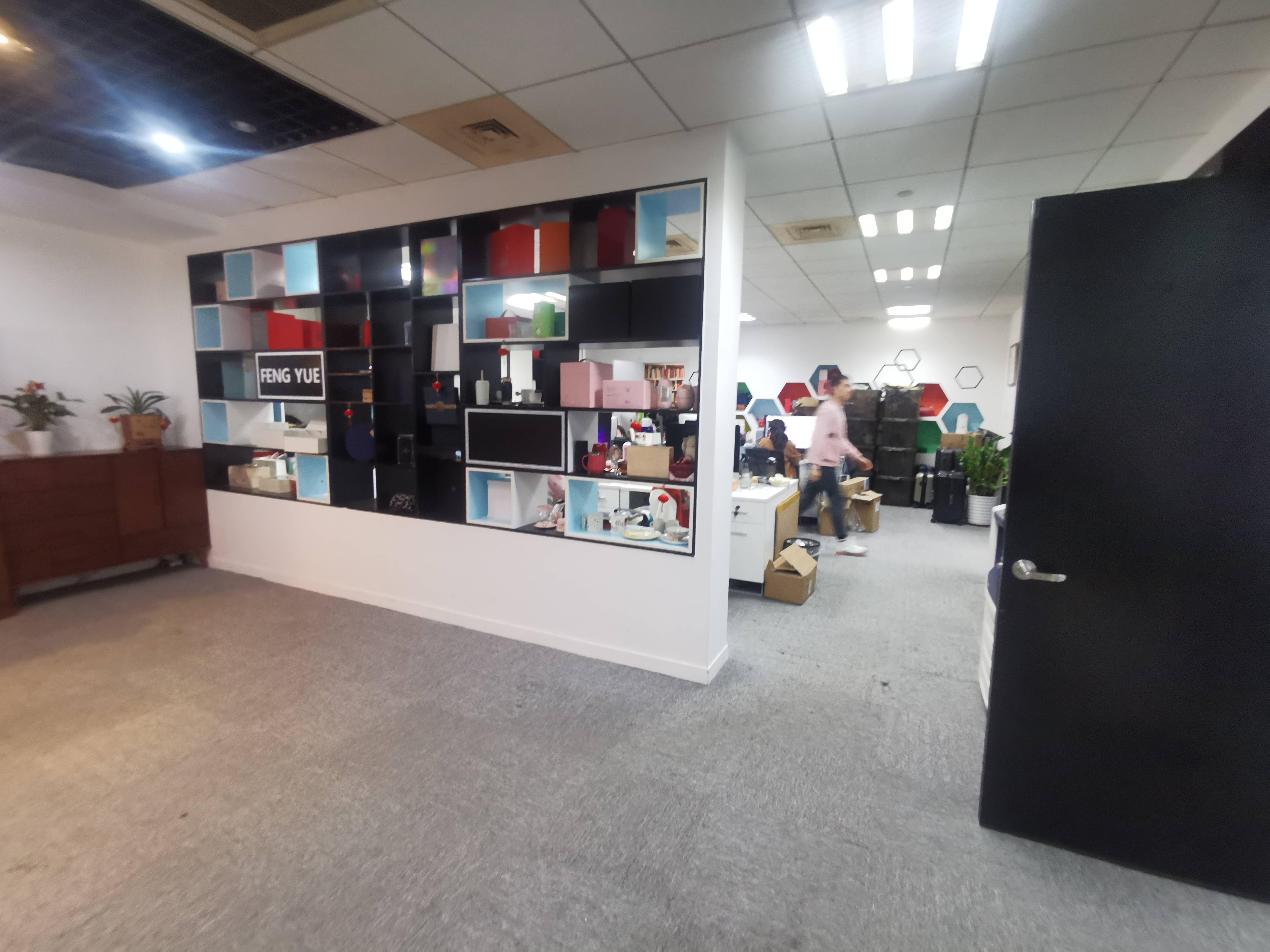 曹杨绿地和创大厦203平米写字楼出租