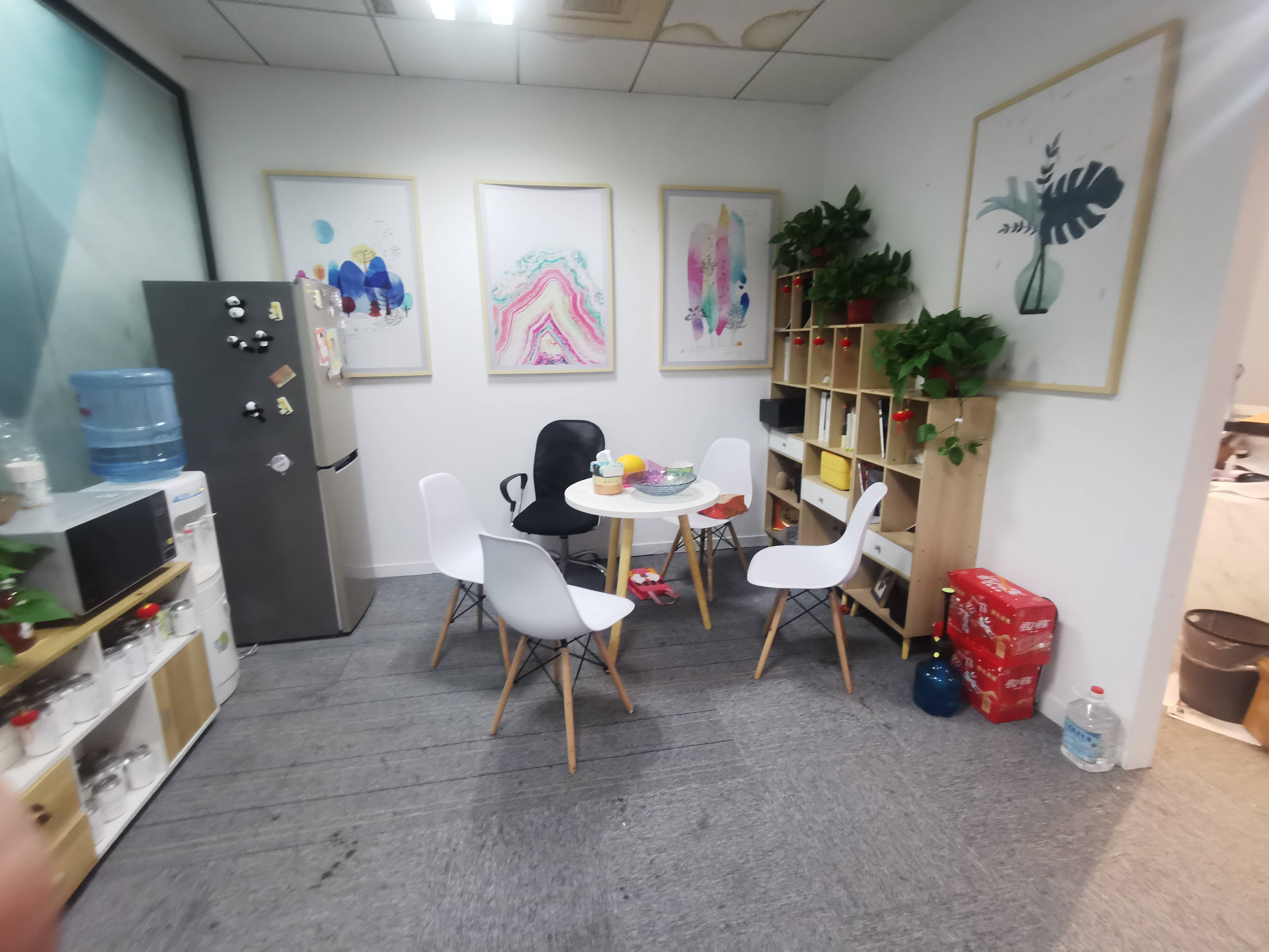 曹杨绿地和创大厦203平米写字楼出租