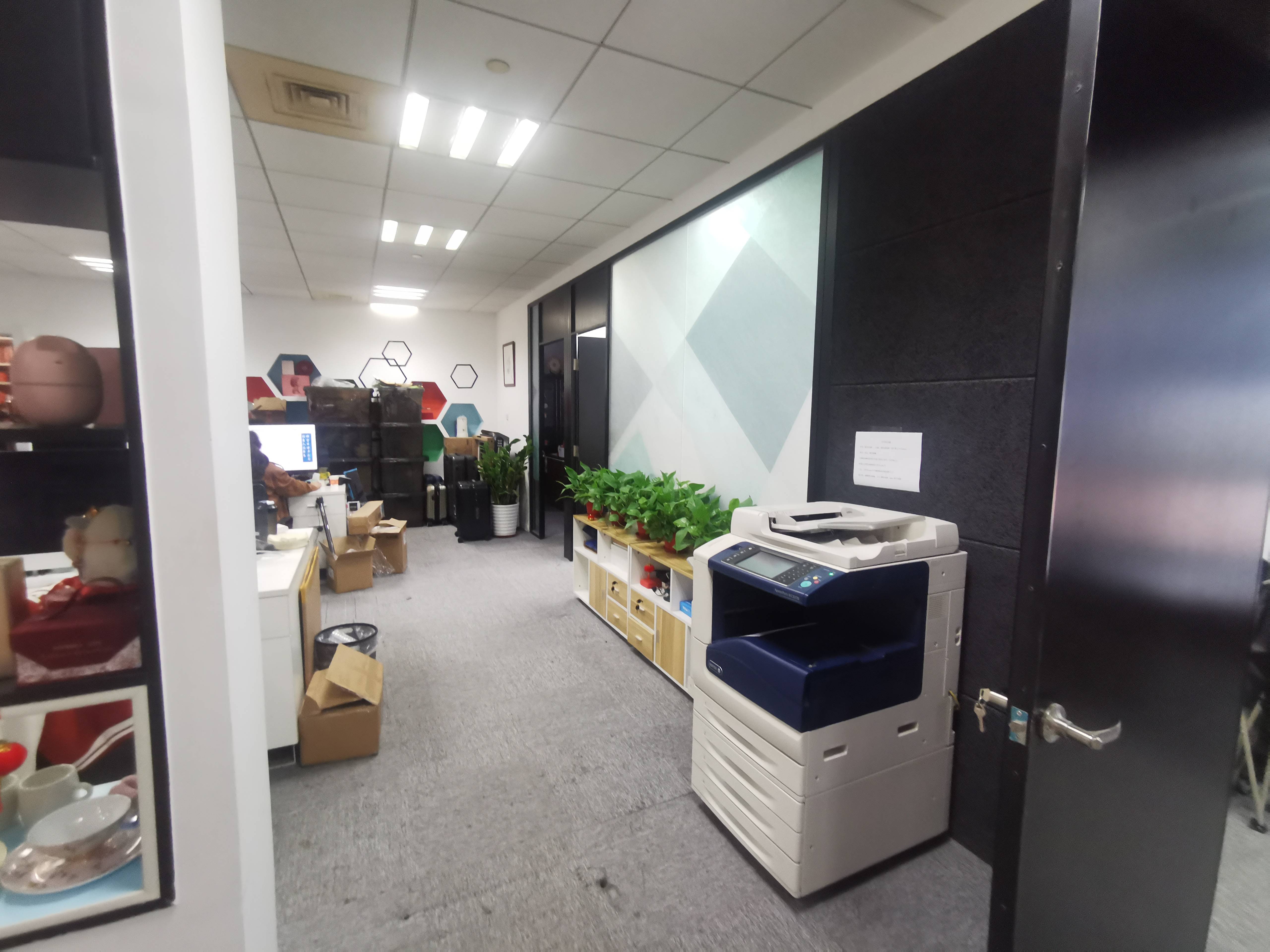 曹杨绿地和创大厦203平米写字楼出租