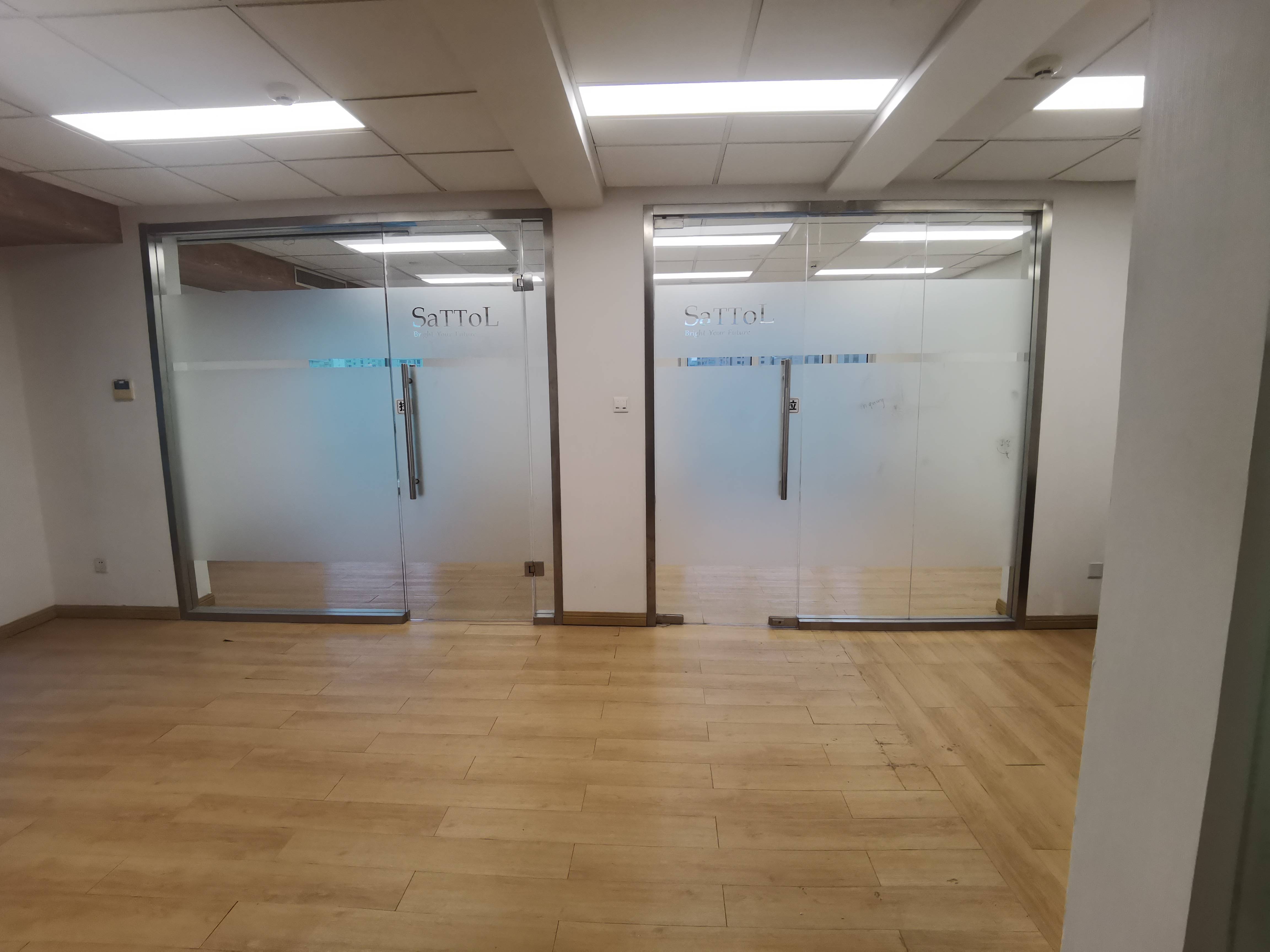 建国西路友谊时代大厦174平米写字楼出租