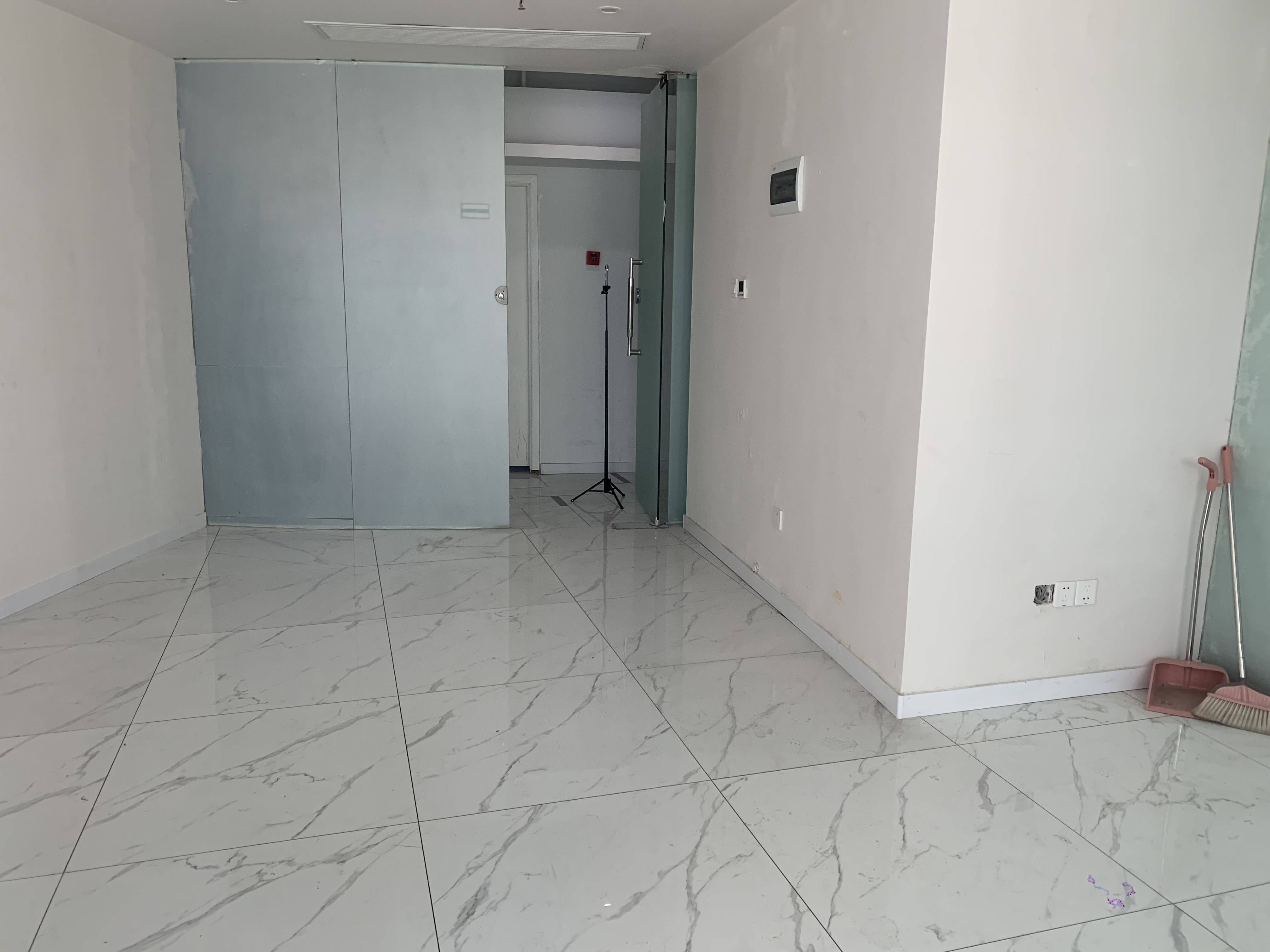 四川北路福德广场60平米写字楼出租