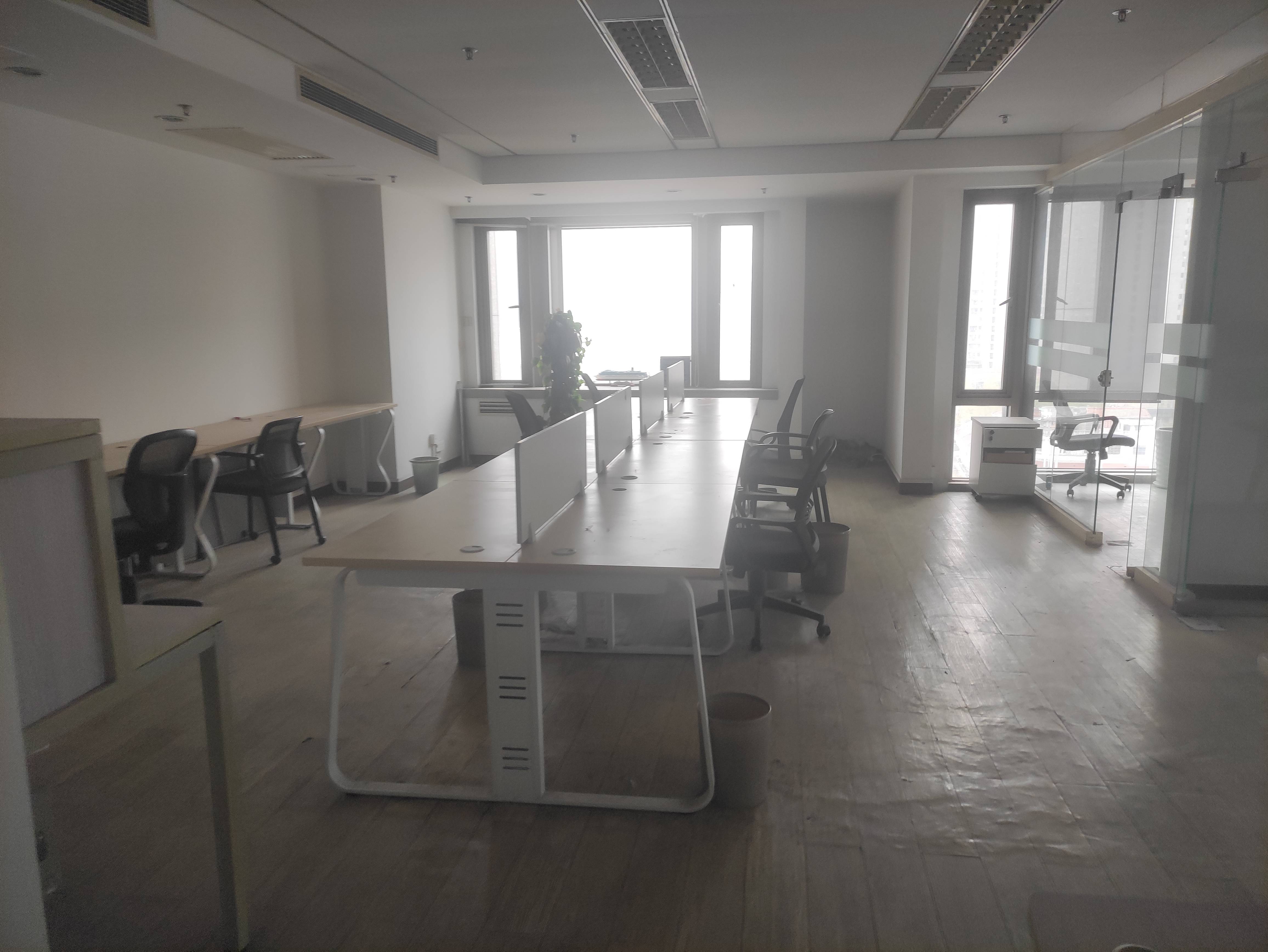 豫园旺角广场117平米写字楼出租