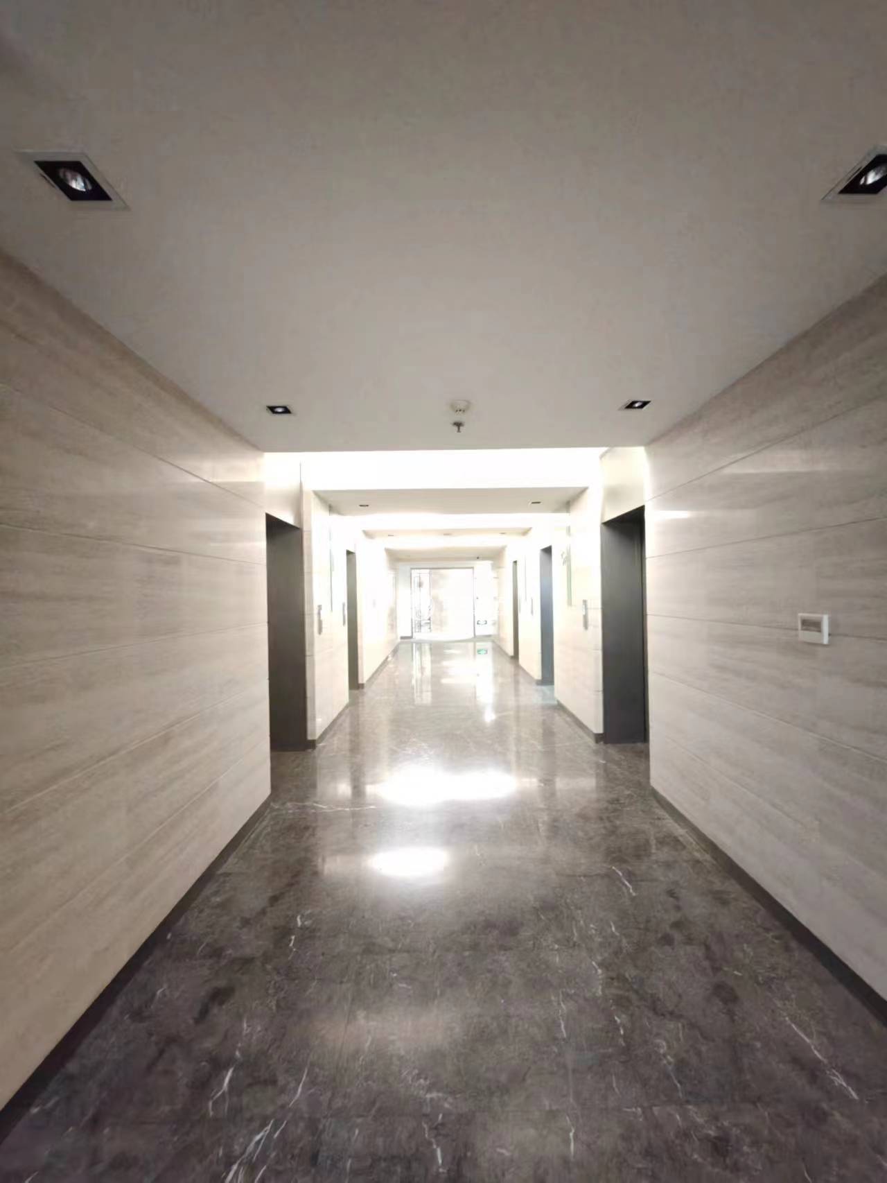 长风赢华国际广场399平米写字楼出租
