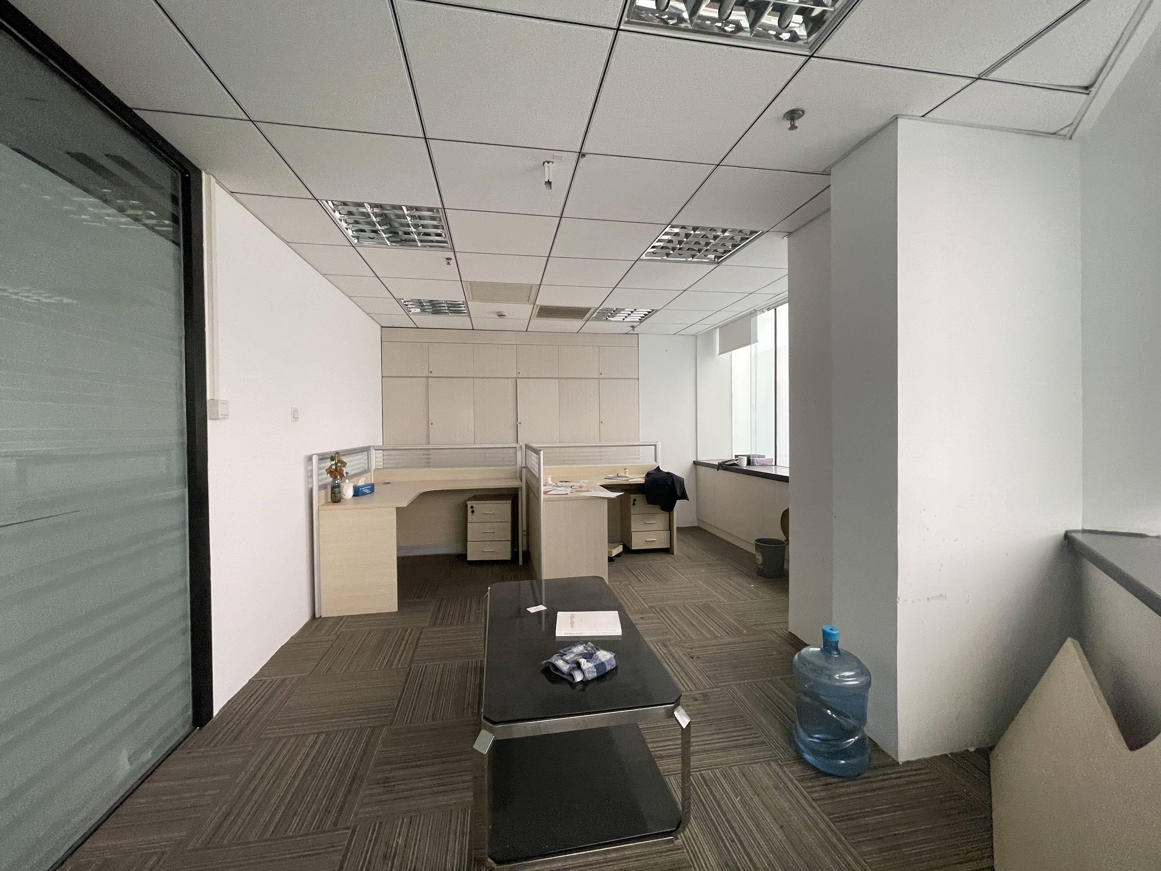 徐家汇飞雕国际大厦152平米写字楼出租