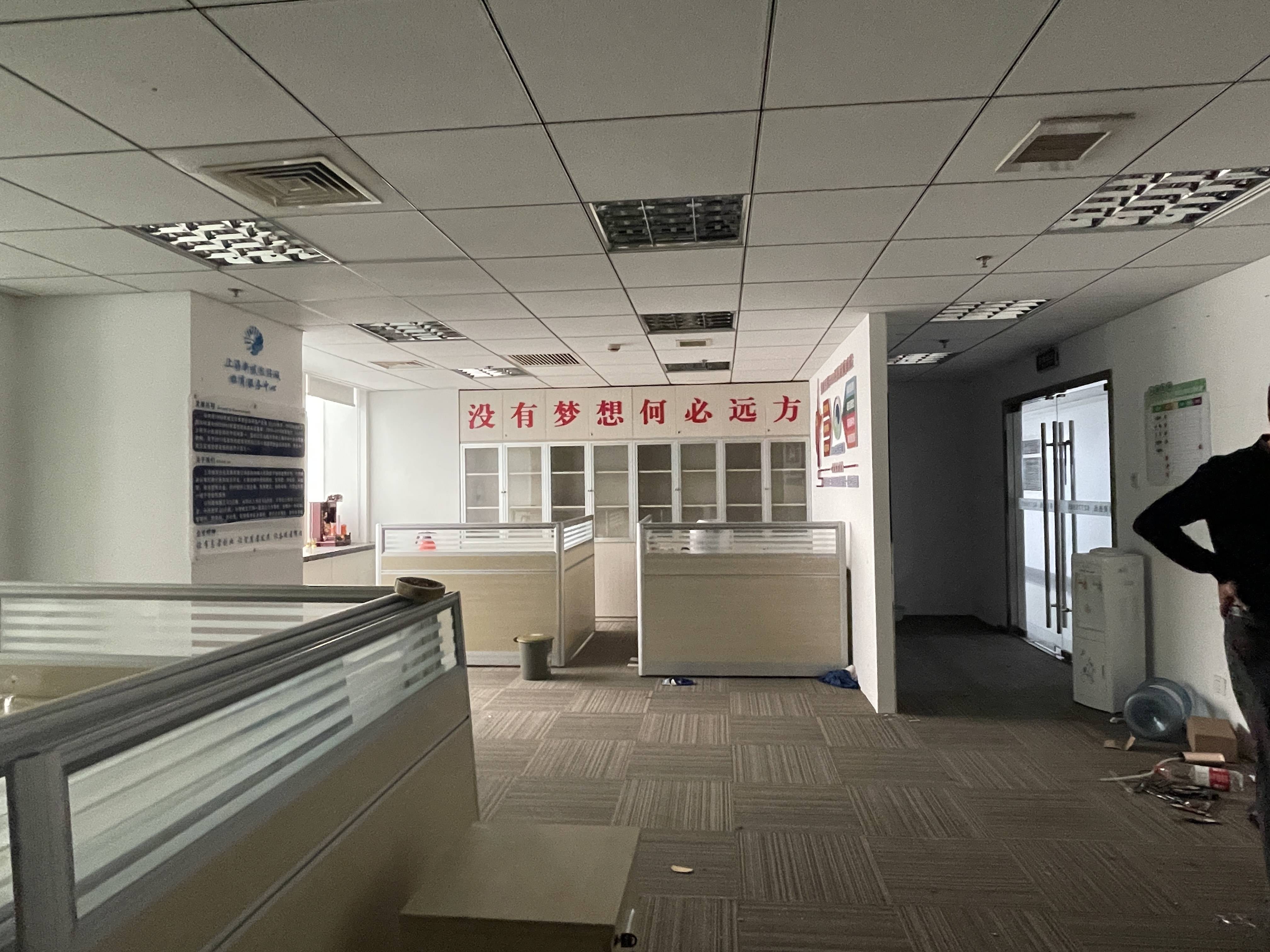 徐家汇飞雕国际大厦152平米写字楼出租