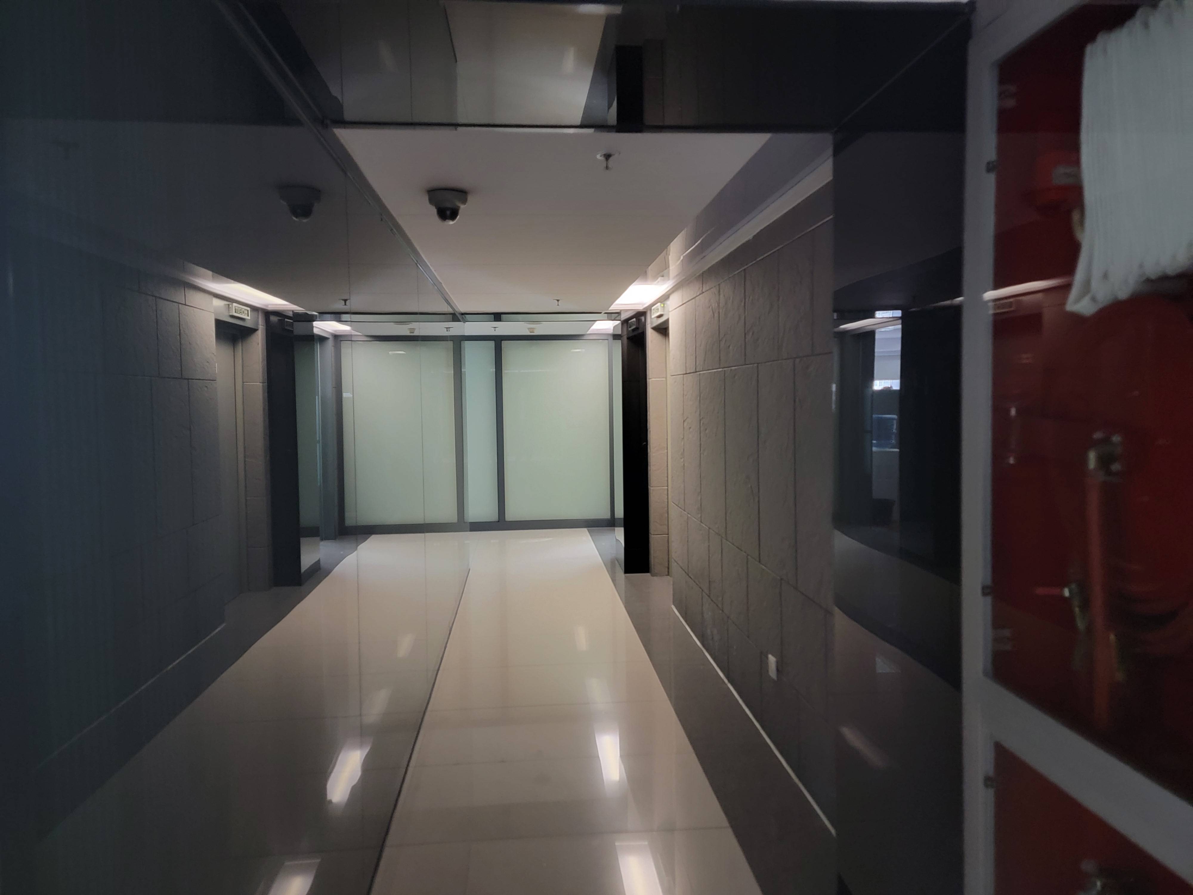 中山公园舜元企业发展大厦81平米写字楼出租