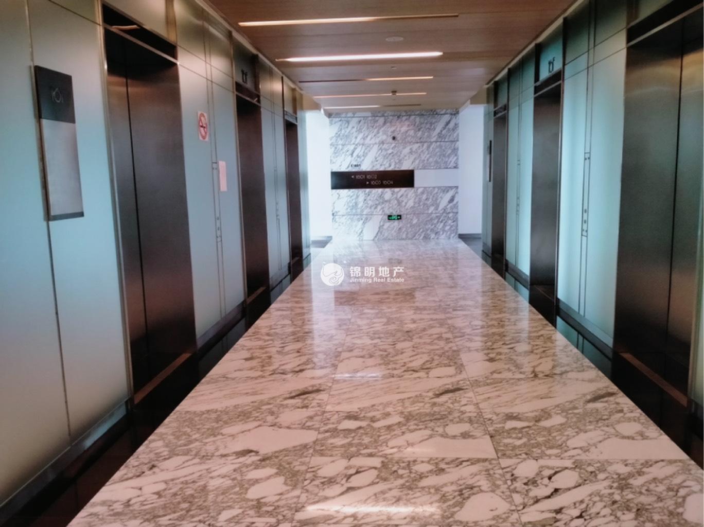 世博滨江绿地海外滩188平米写字楼出租