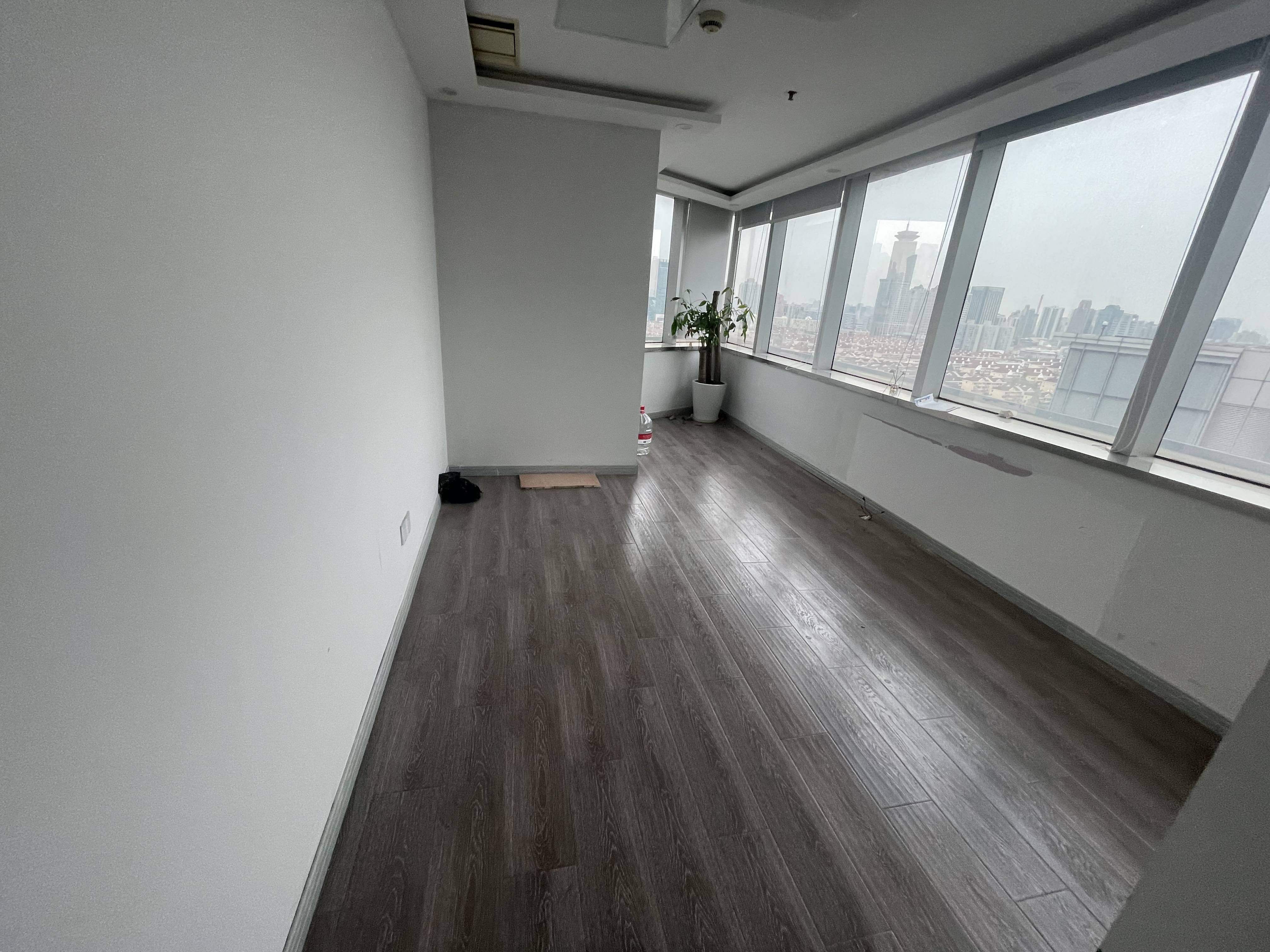 陆家嘴胜康廖氏大厦145平米写字楼出租