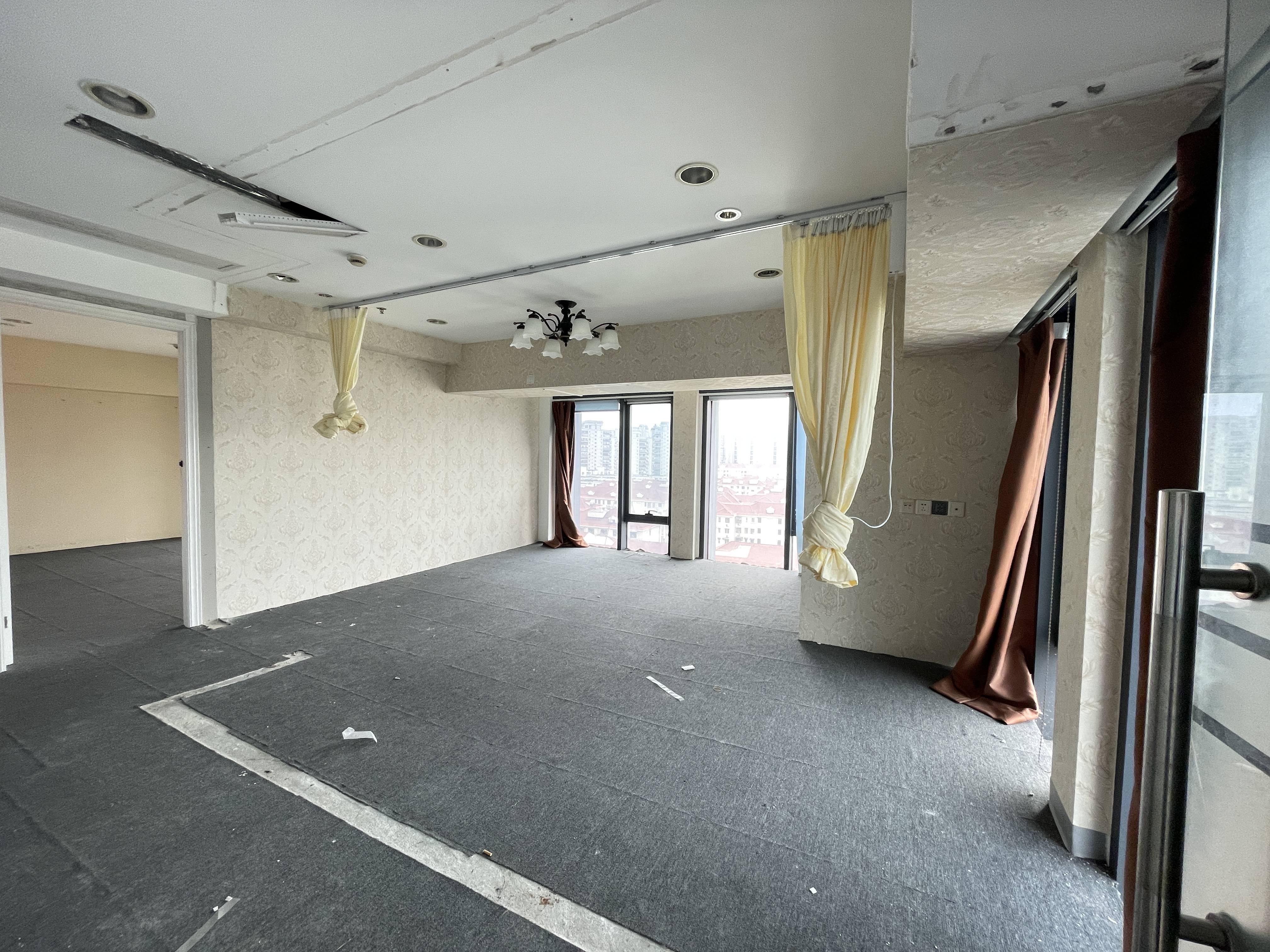 甘泉宜川绿地威科国际商业广场165平米写字楼出租