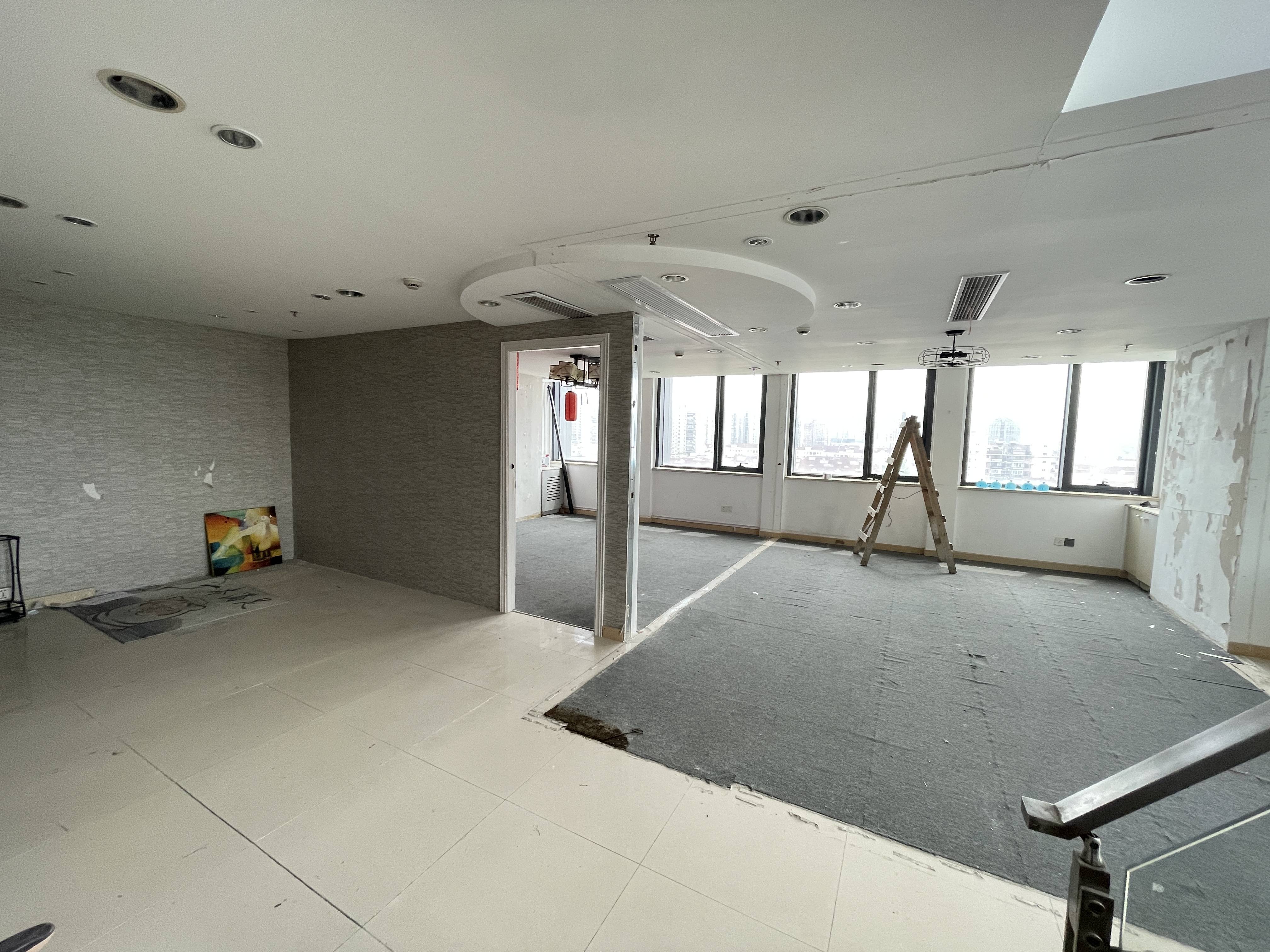 甘泉宜川绿地威科国际商业广场165平米写字楼出租