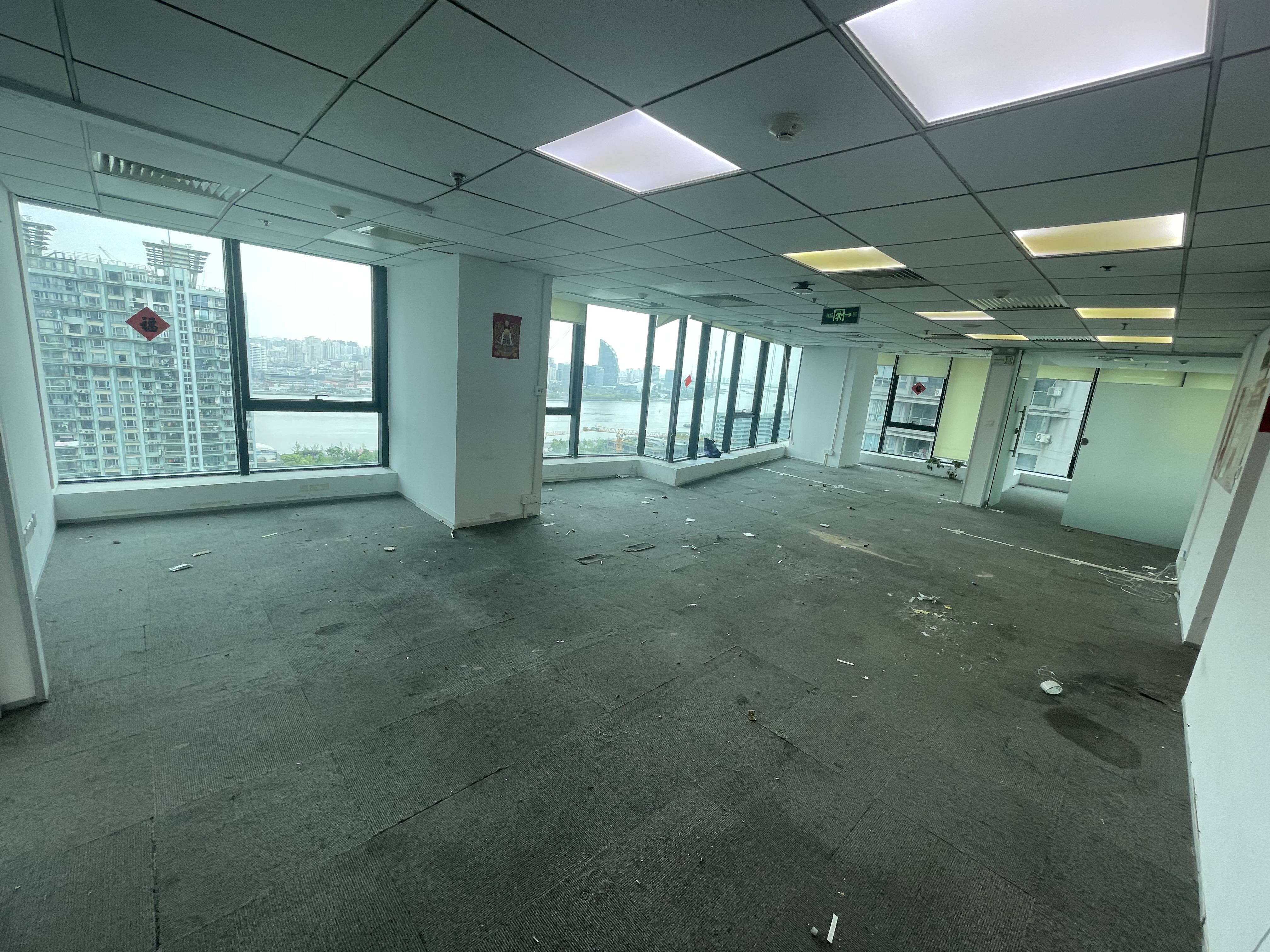 陆家嘴裕景国际大厦286平米写字楼出租