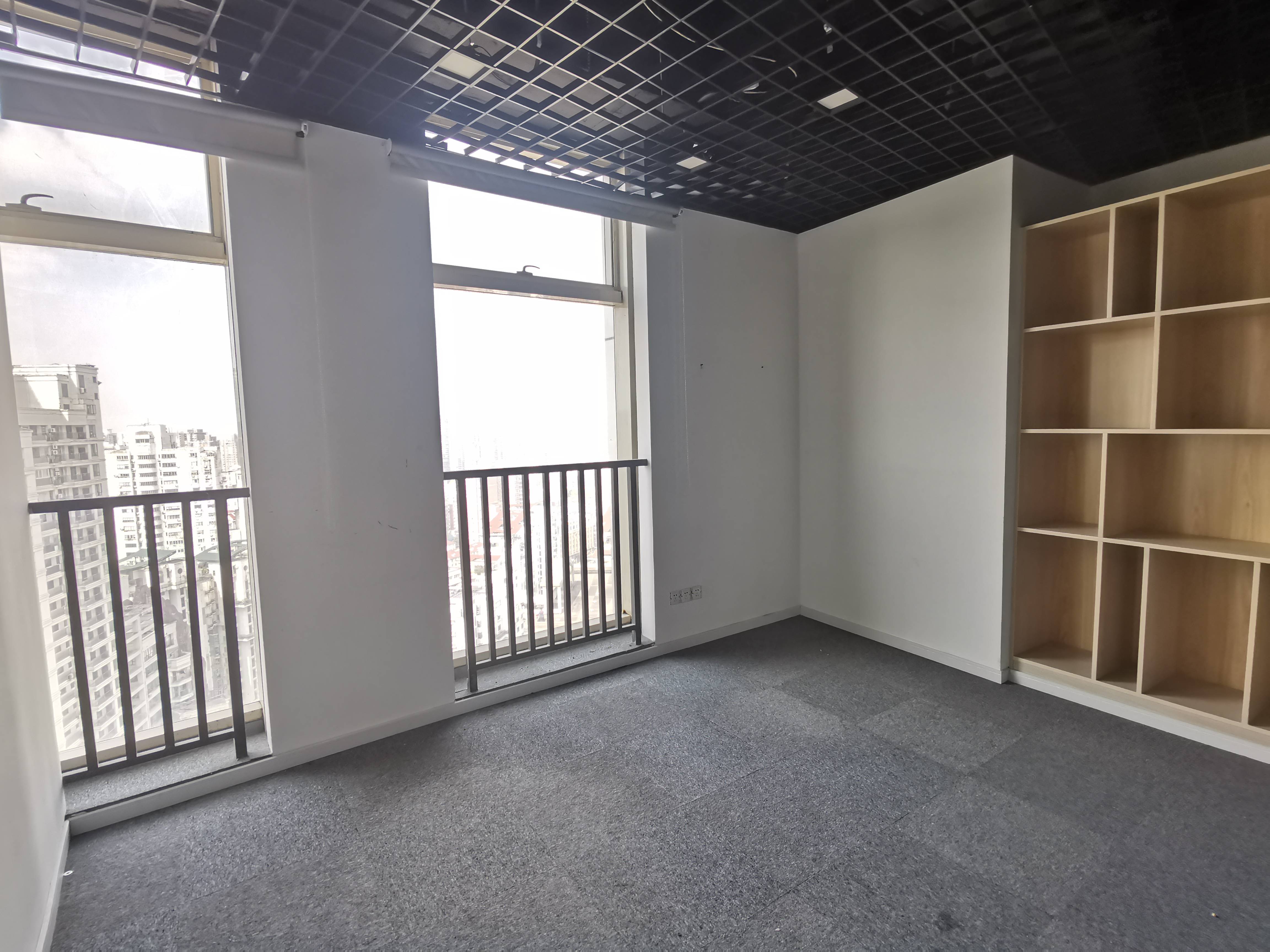 长寿路源达大厦132平米写字楼出租