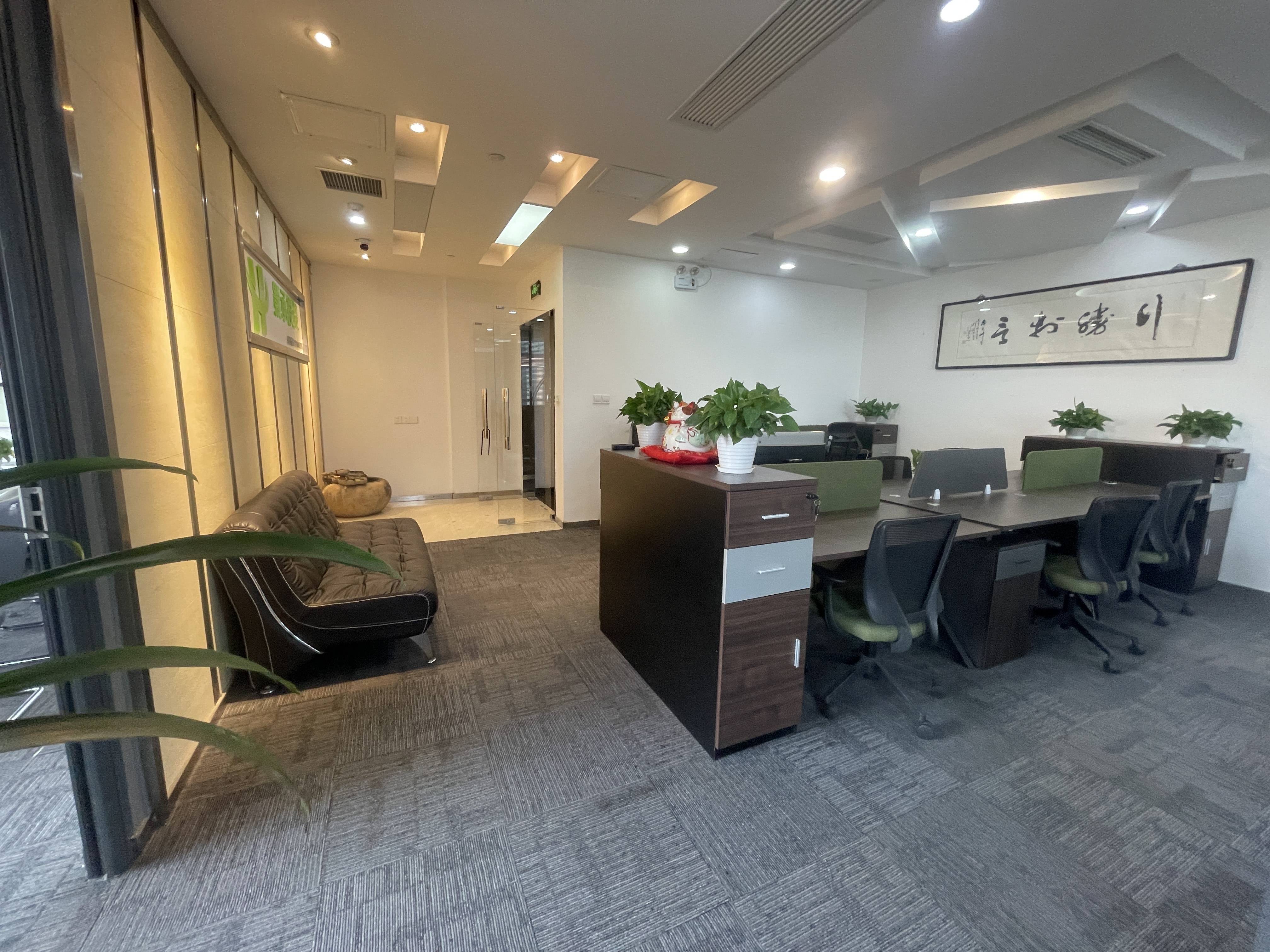 金虹桥龙湖虹桥天街115平米写字楼出租