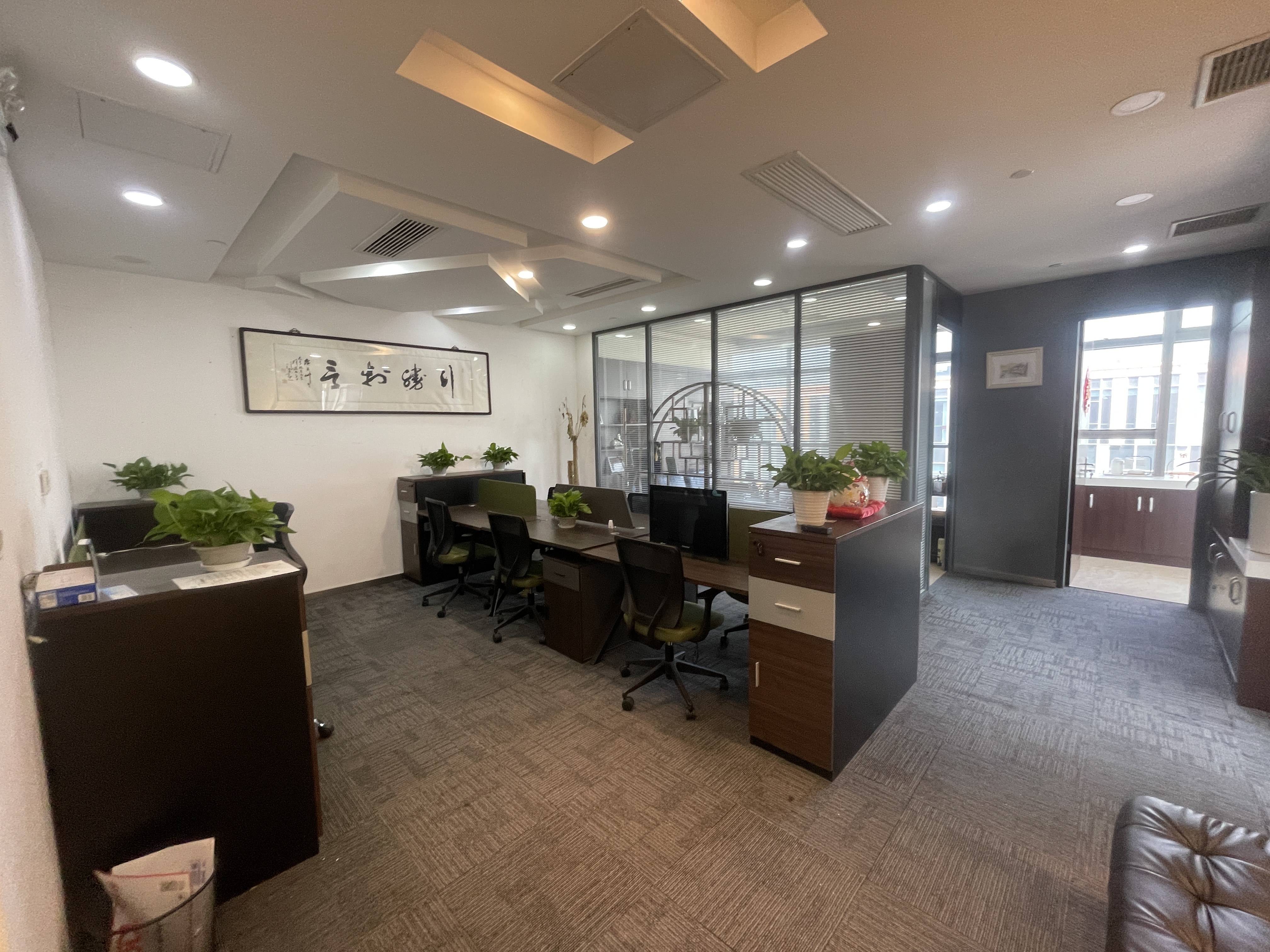 金虹桥龙湖虹桥天街115平米写字楼出租