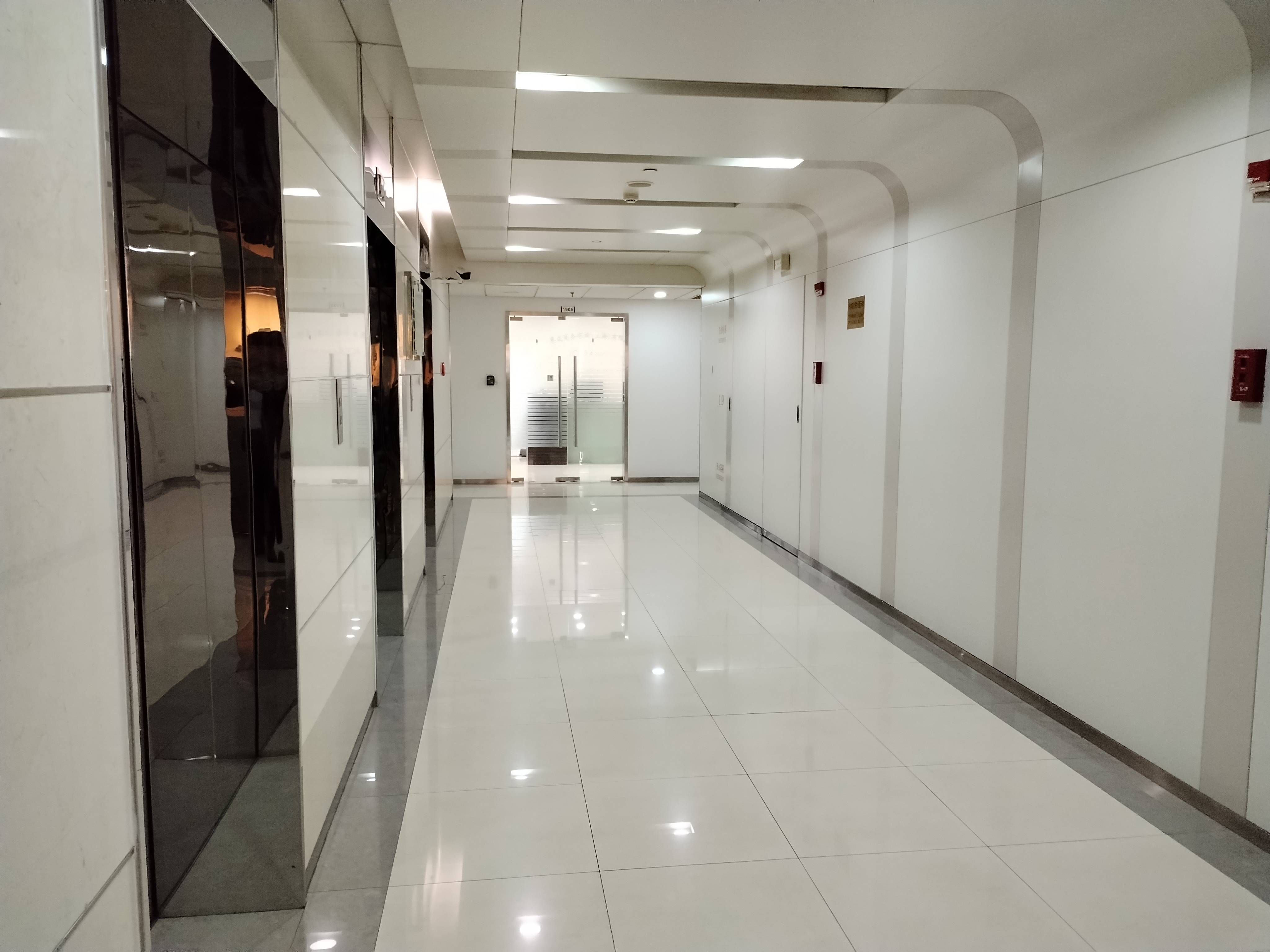 虹桥盛高国际大厦160平米写字楼出租