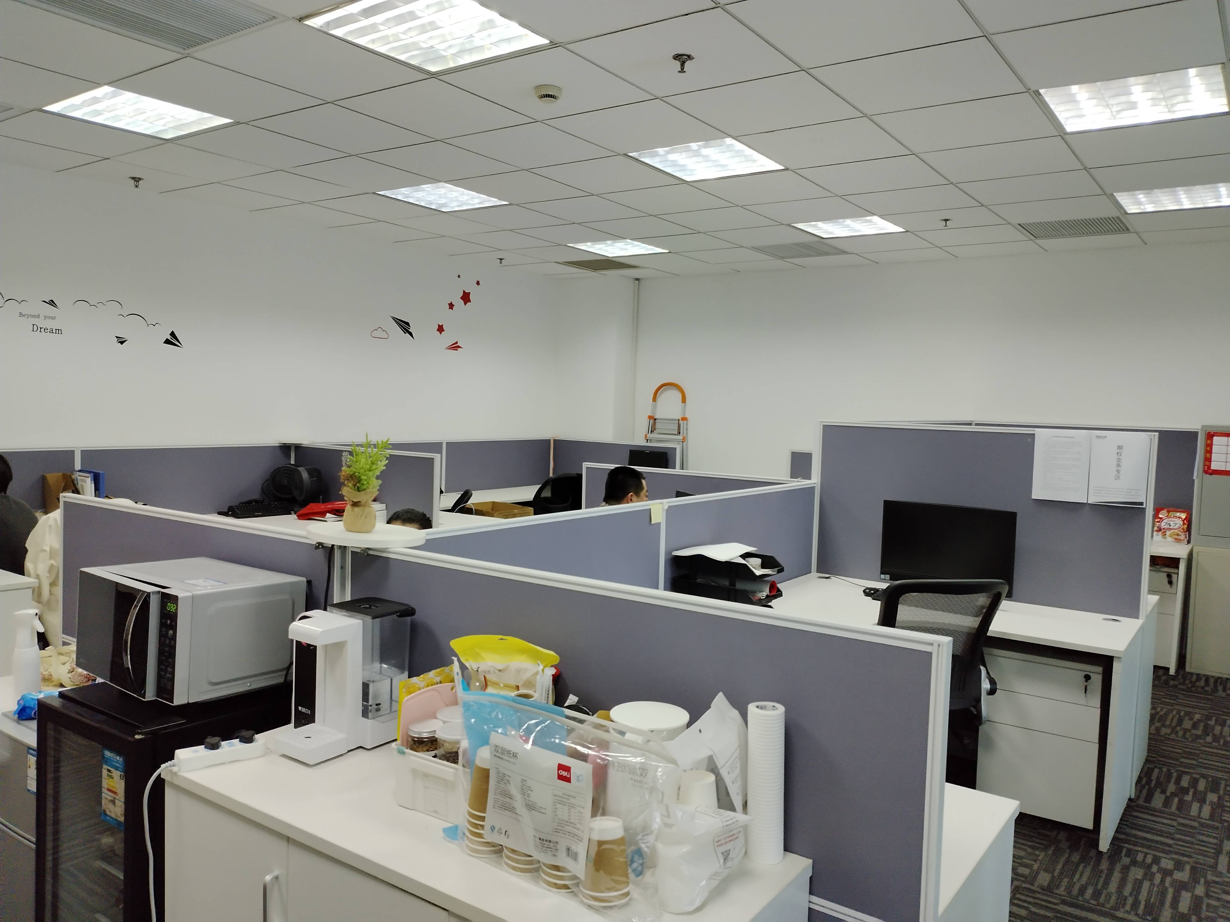 虹桥盛高国际大厦160平米写字楼出租