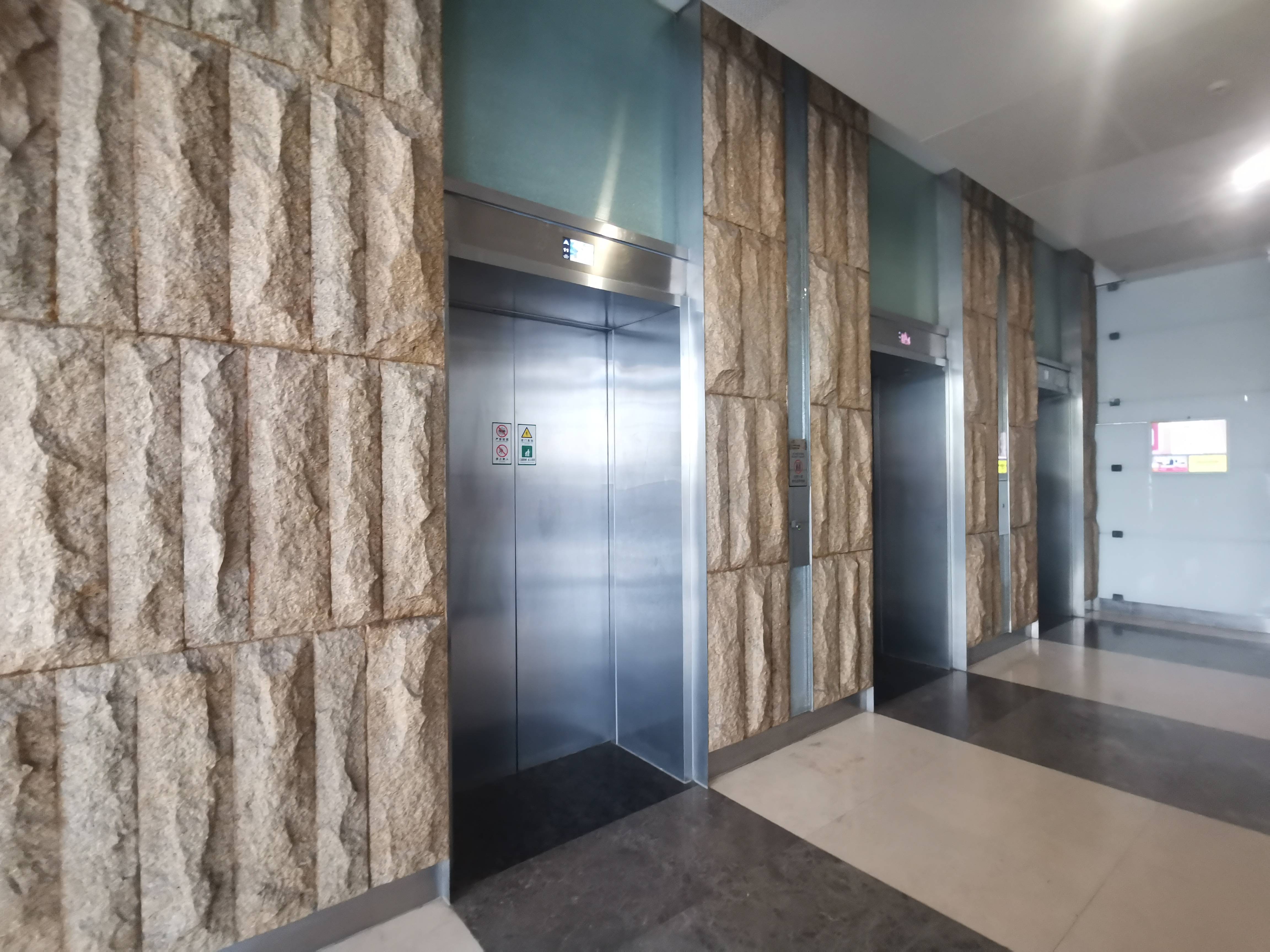 曹杨汇融大厦94平米写字楼出租