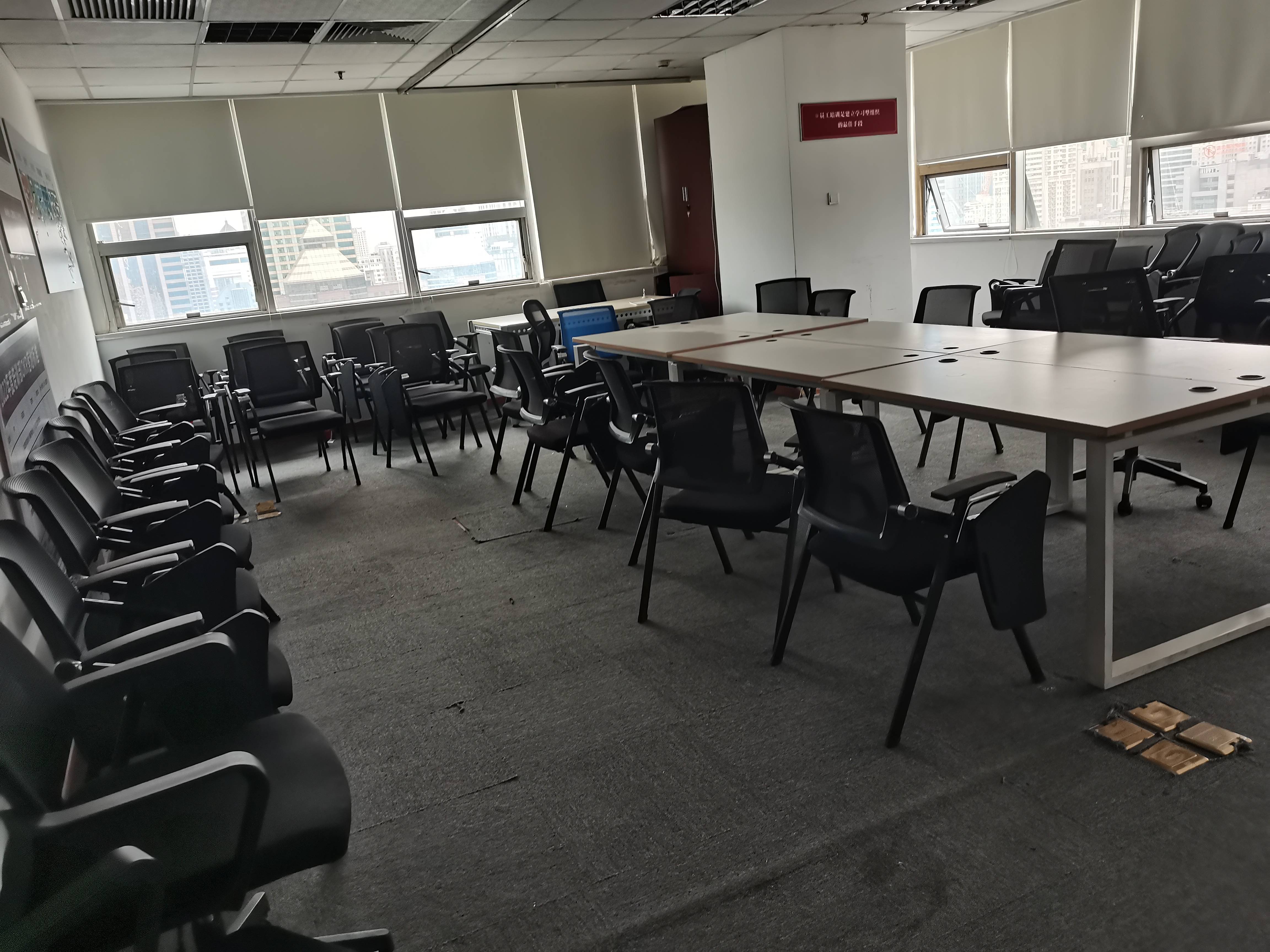 南京东路上海物资大厦298平米写字楼出租