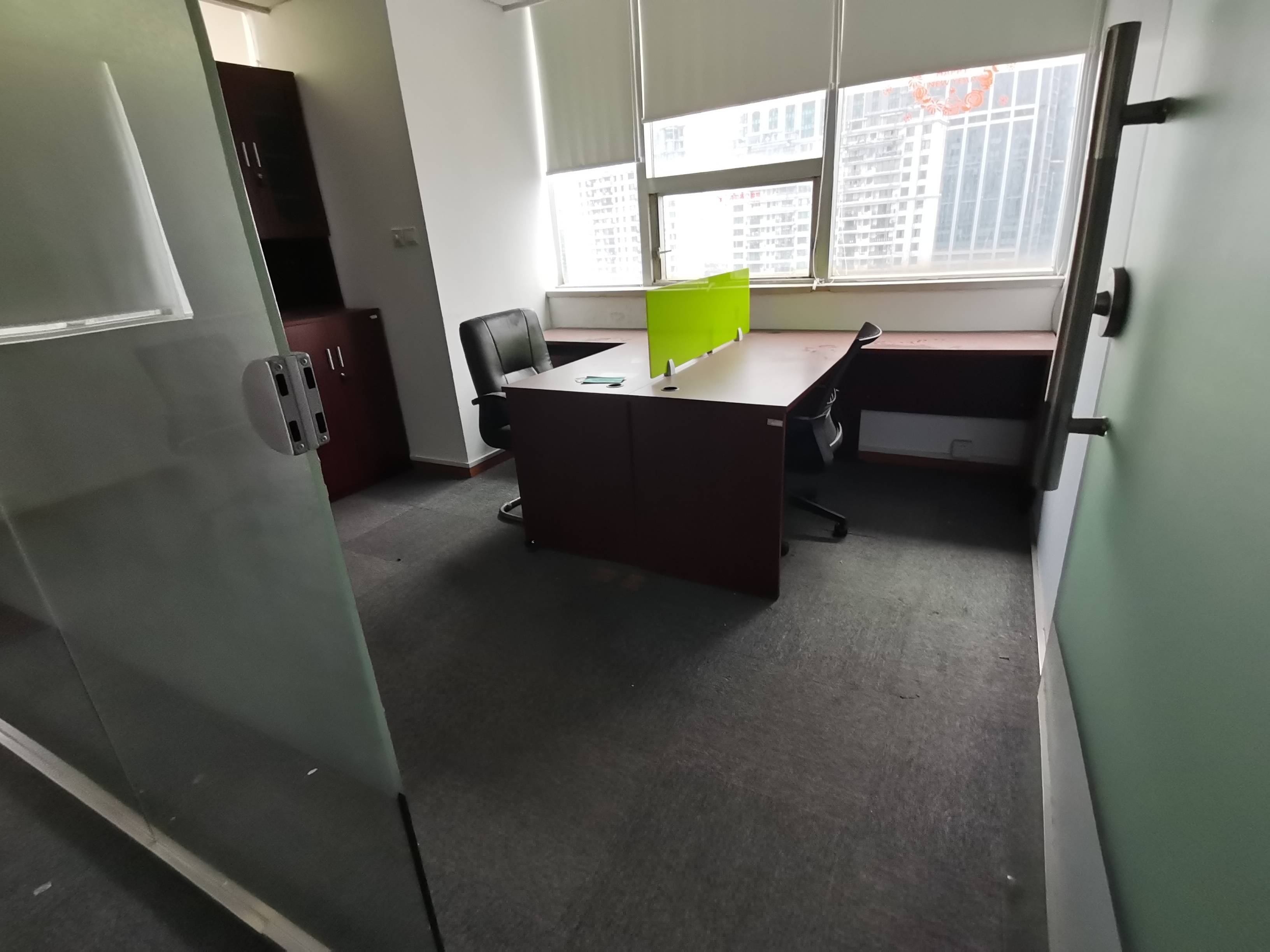 南京东路上海物资大厦298平米写字楼出租