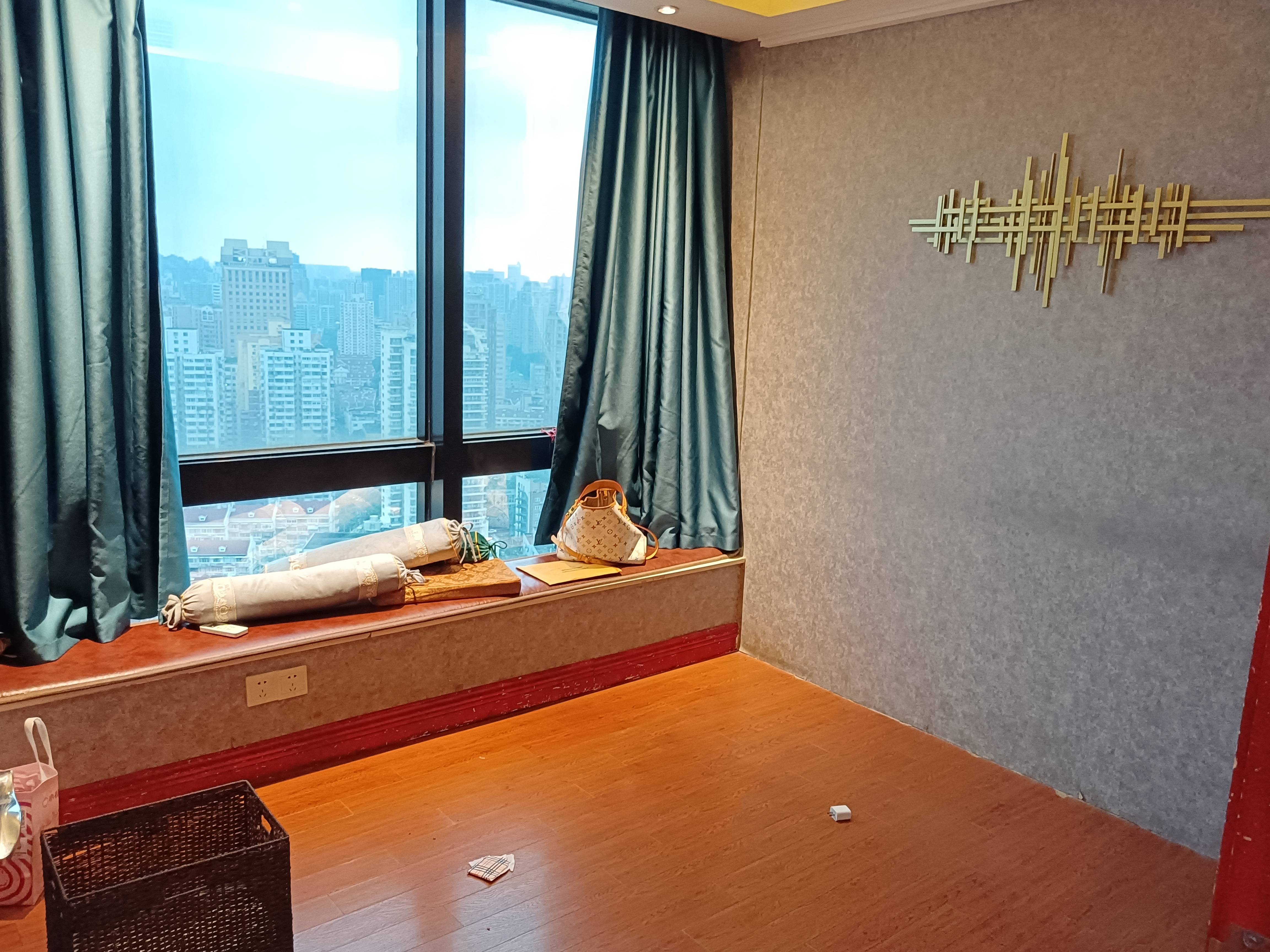 静安寺环球世界大厦102平米写字楼出租