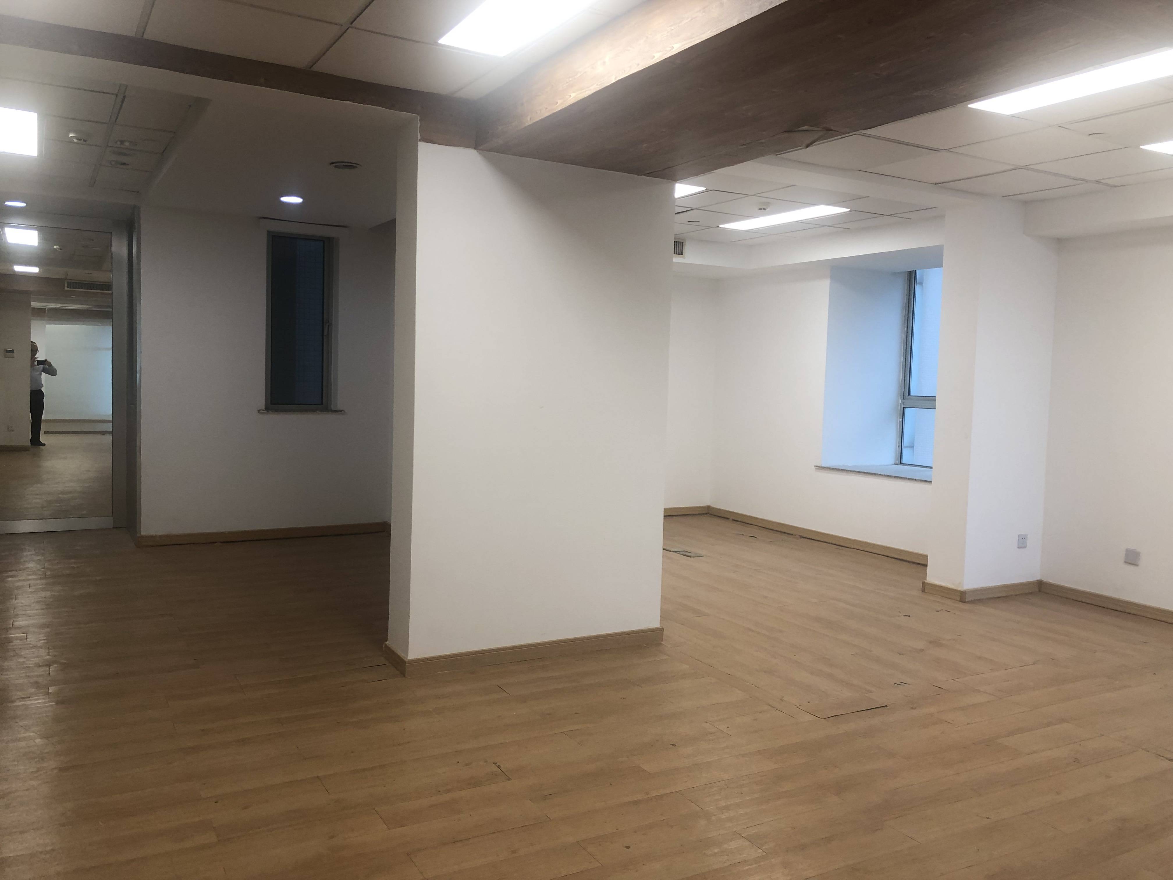建国西路友谊时代大厦174平米写字楼出租