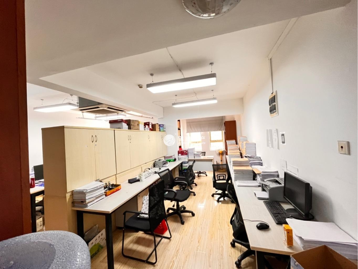 中山公园虹桥国际大厦266平米写字楼出租