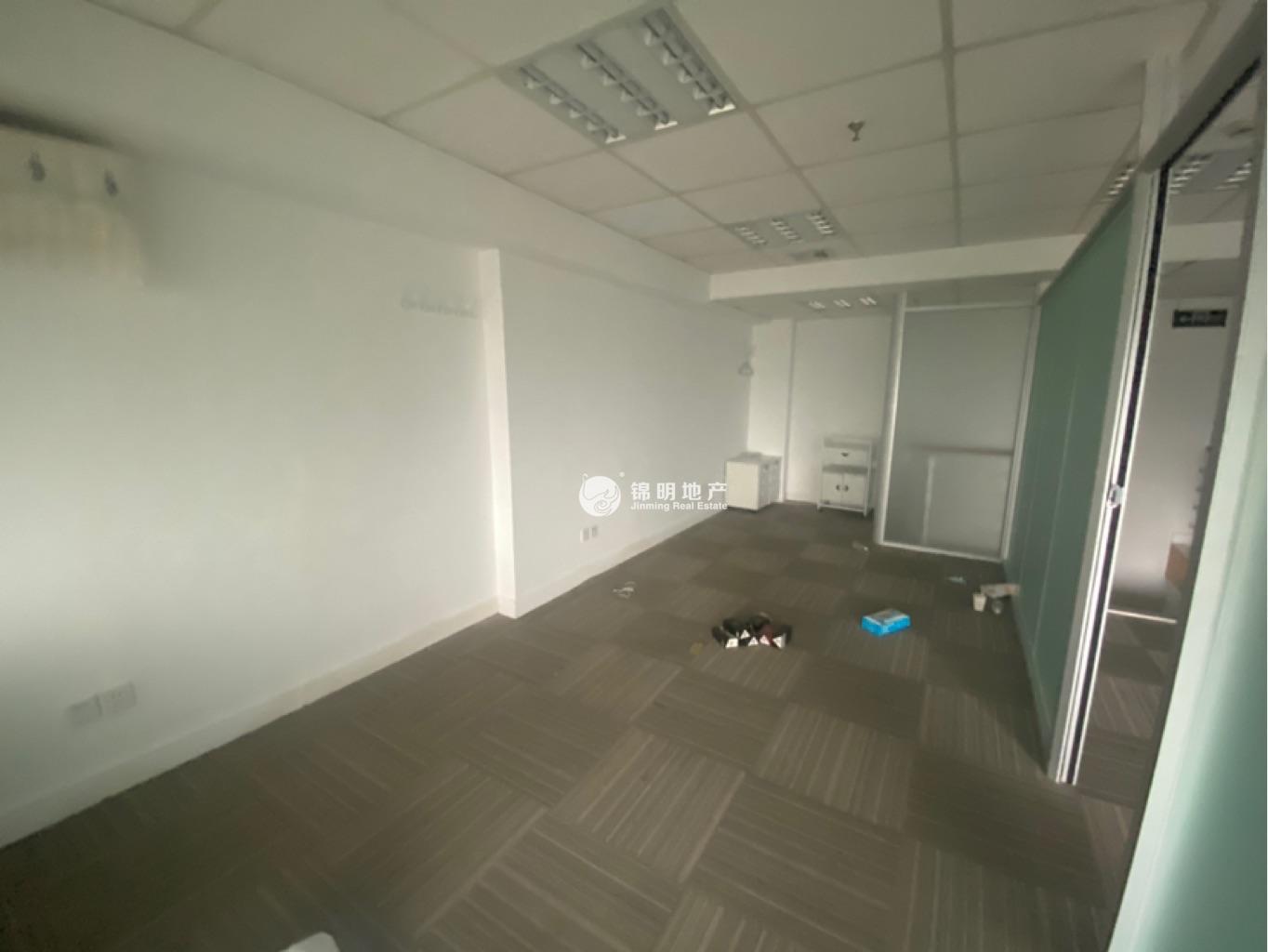 莘庄绿地蓝海77平米写字楼出租