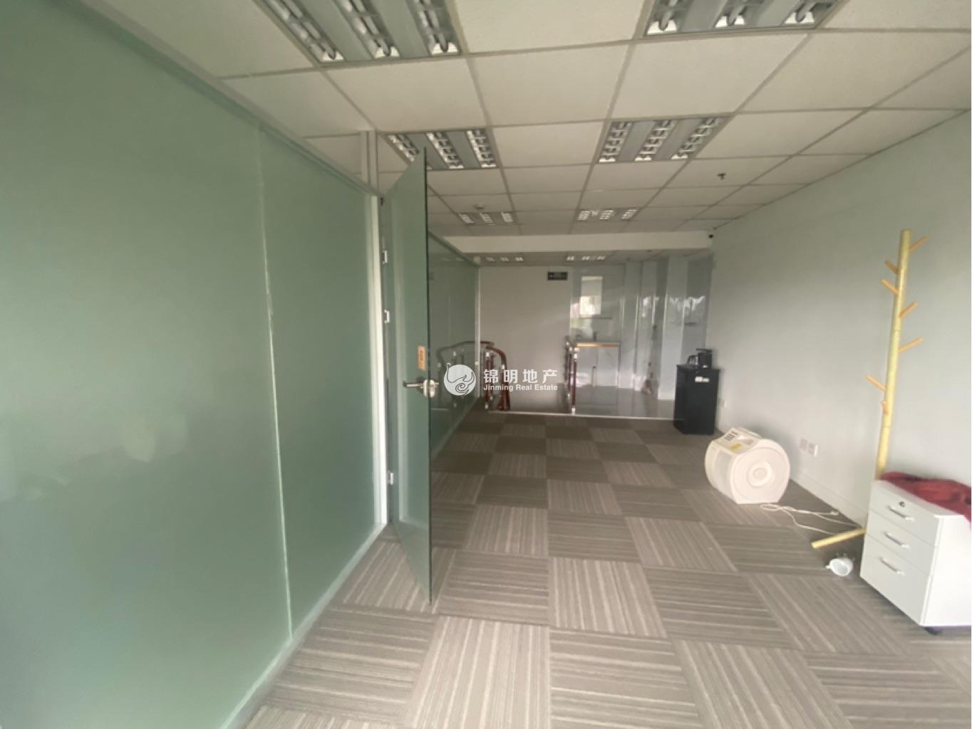 莘庄绿地蓝海77平米写字楼出租