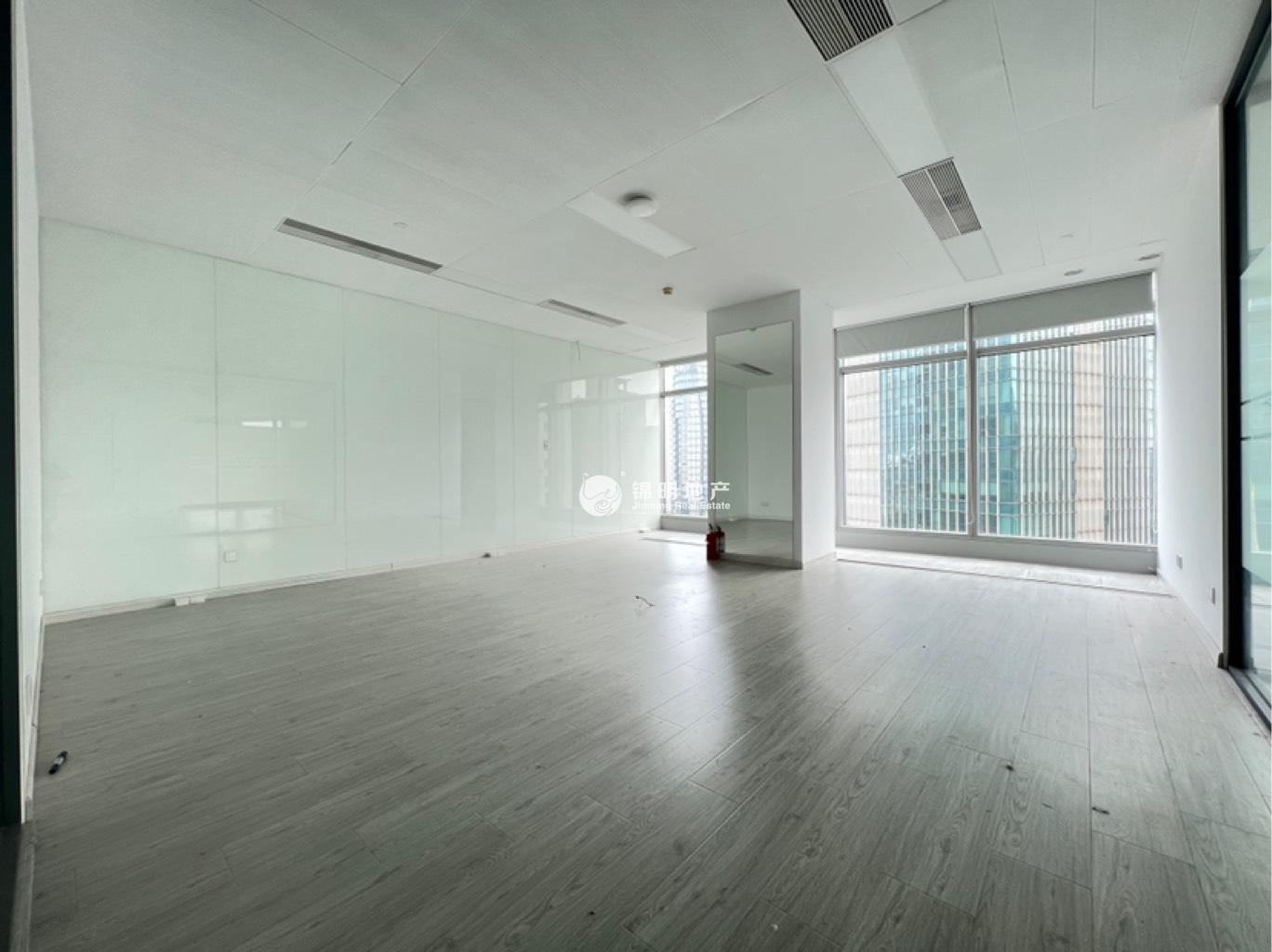 世博滨江绿地海外滩200平米写字楼出租